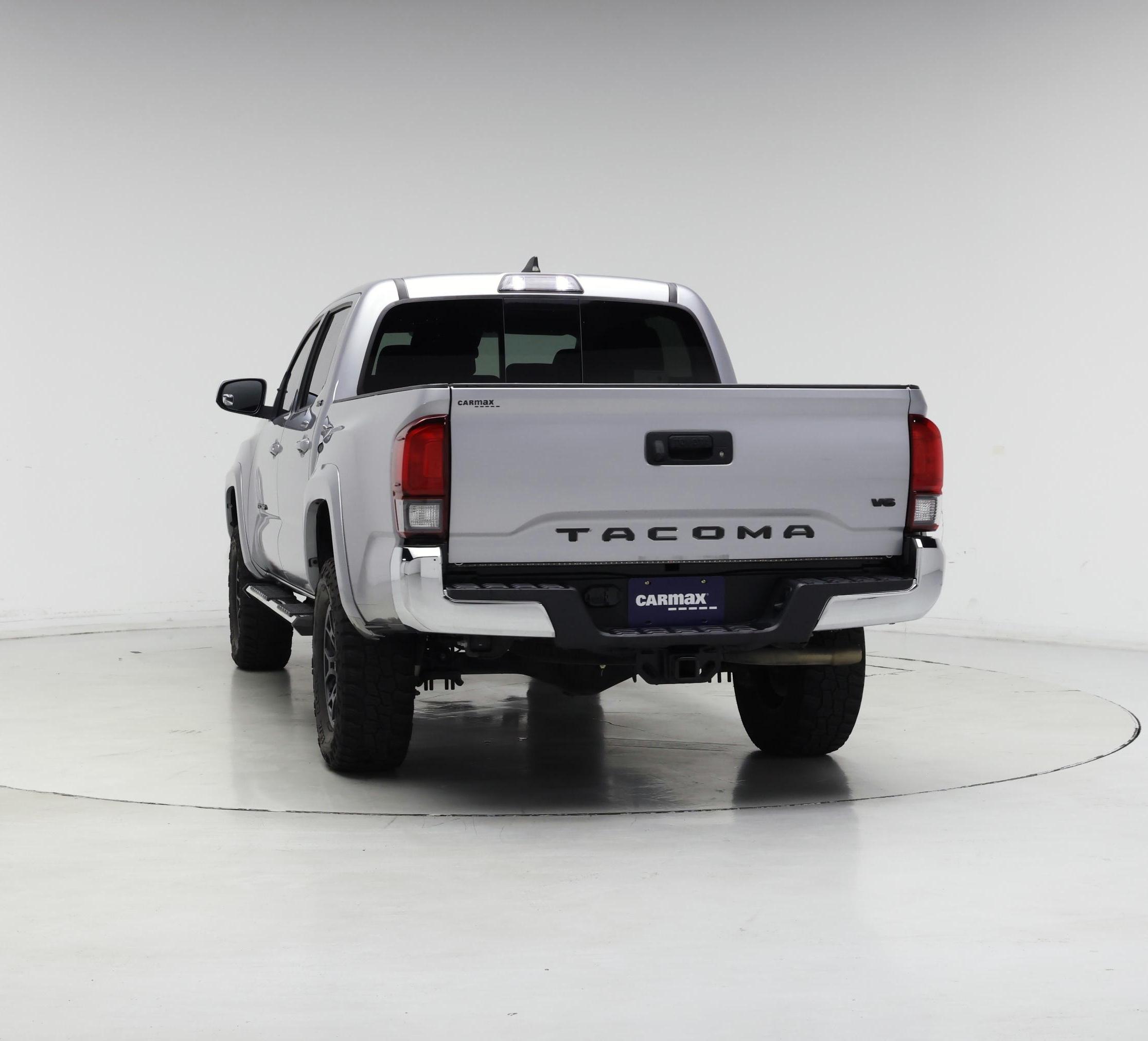 Thumbnail: 2019 Toyota Tacoma - 6