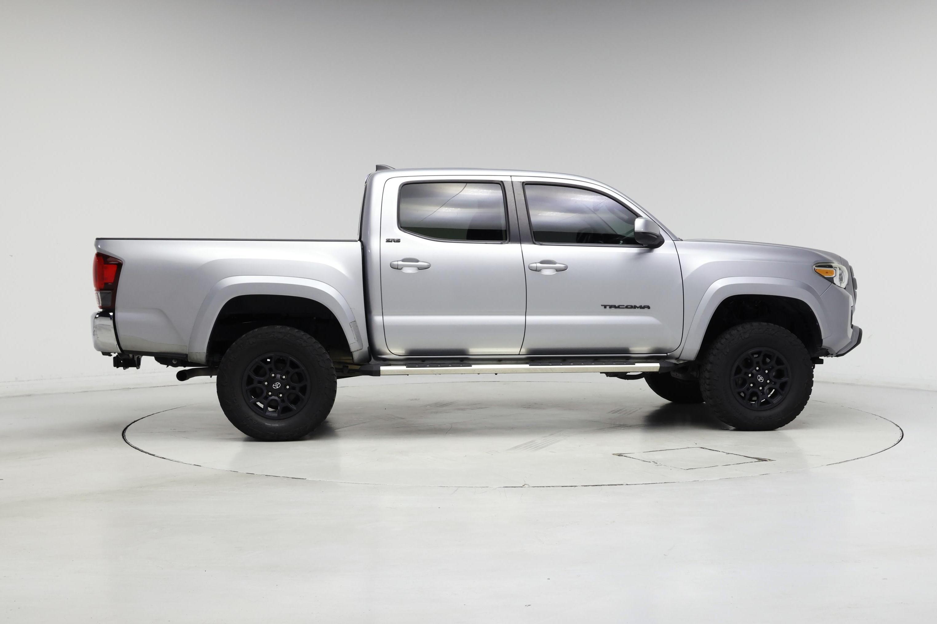 Thumbnail: 2019 Toyota Tacoma - 7