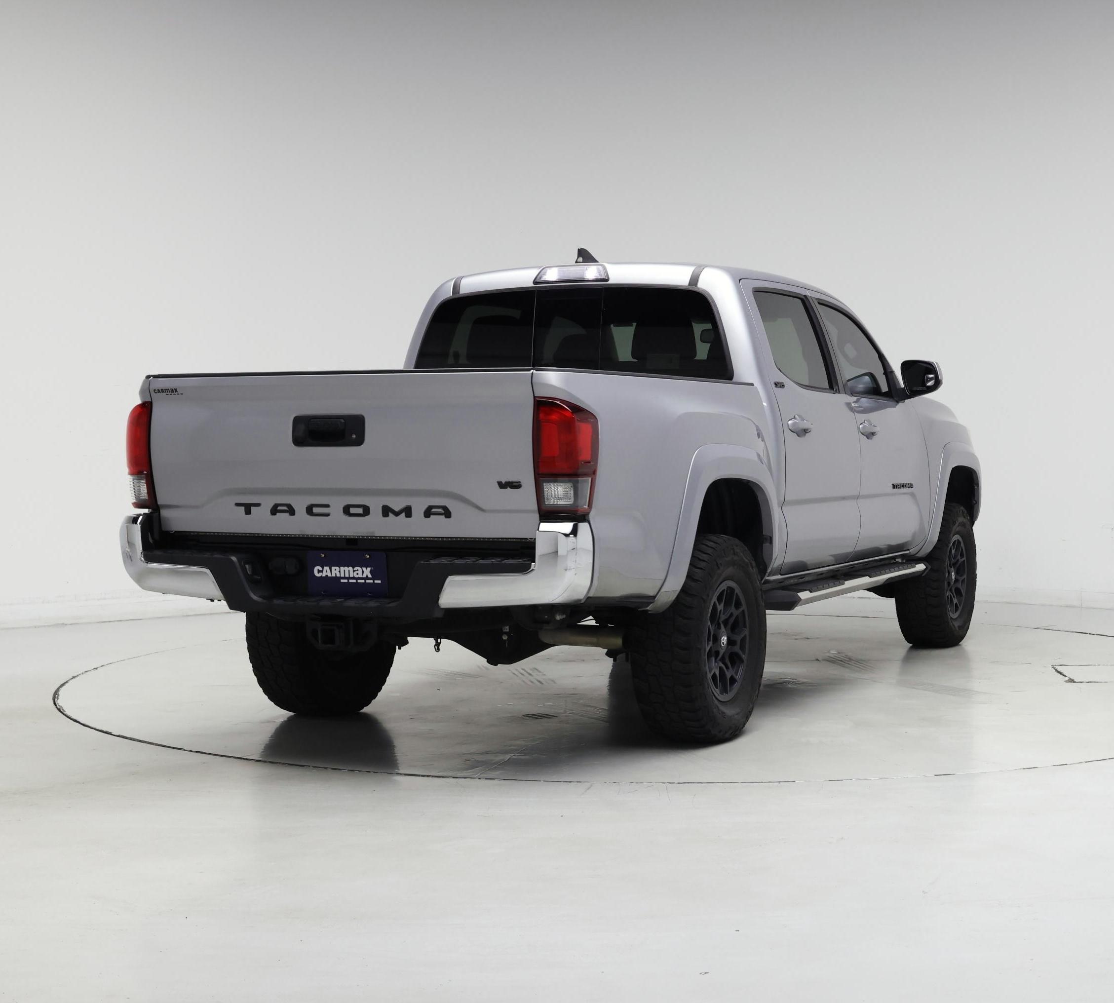 Thumbnail: 2019 Toyota Tacoma - 8