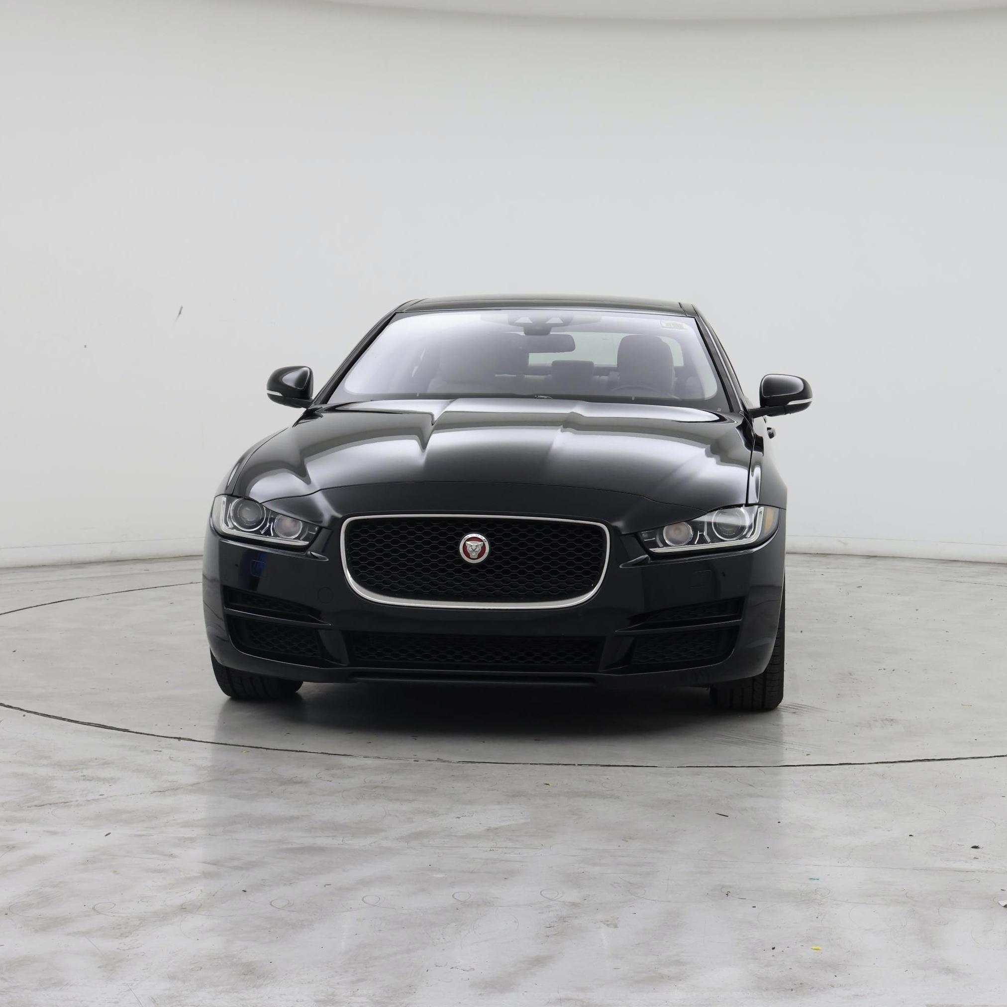 Thumbnail: 2018 Jaguar XE - 5