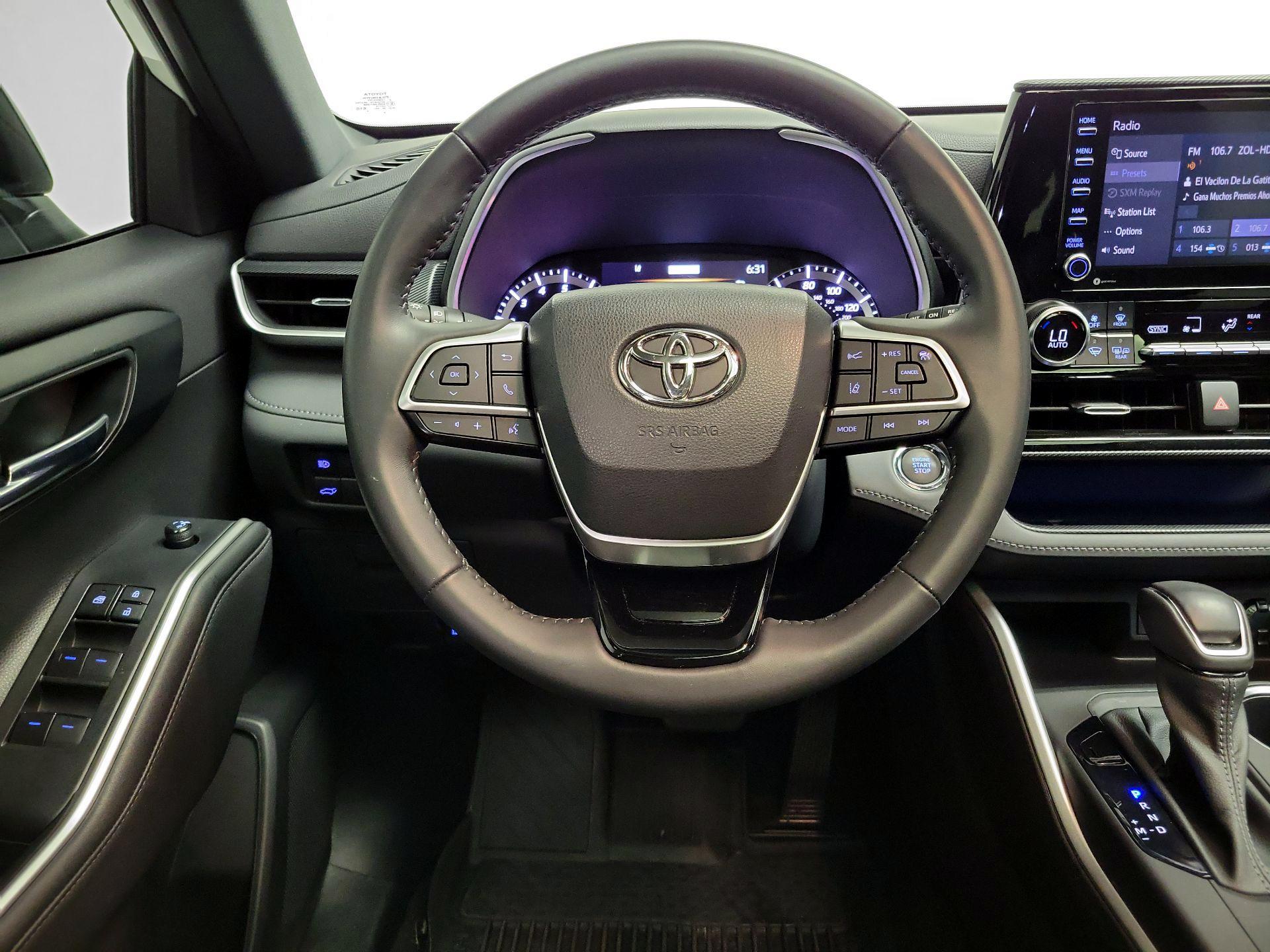 Thumbnail: 2022 Toyota Highlander - 10