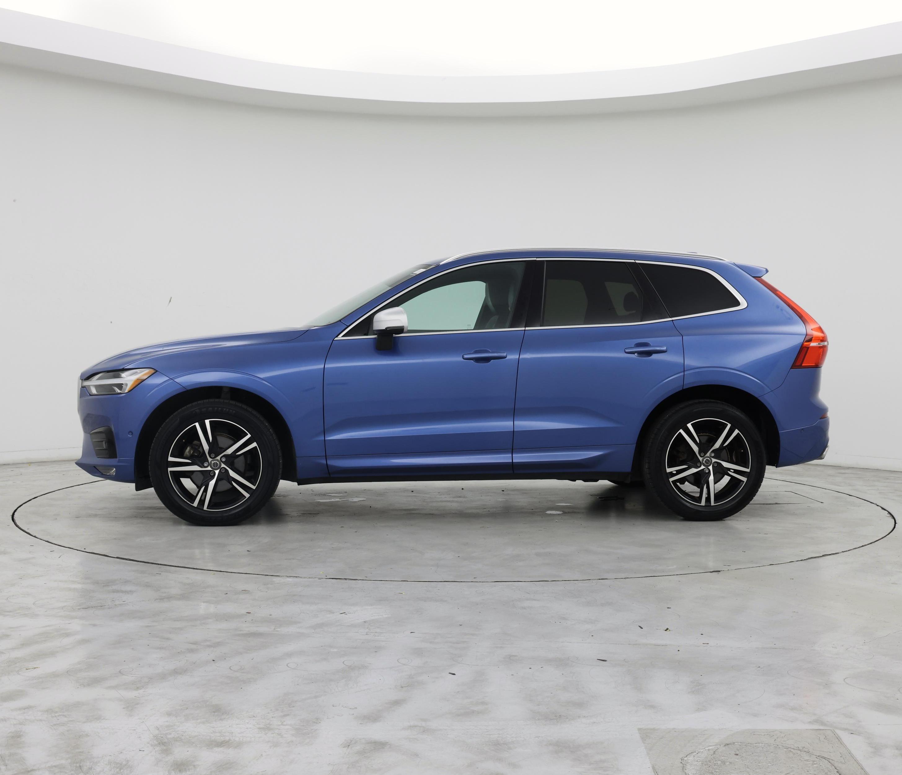 Thumbnail: 2019 Volvo XC60 - 3