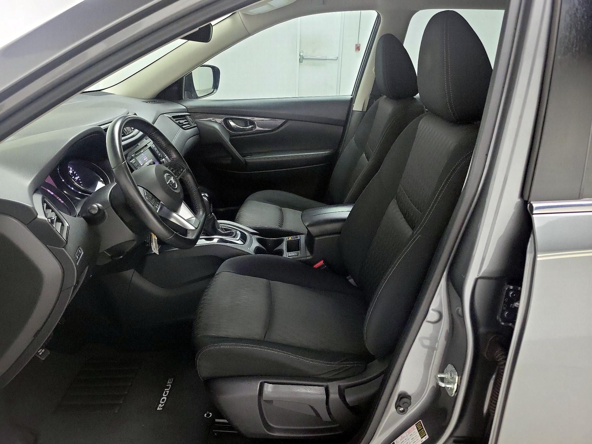Thumbnail: 2018 Nissan Rogue - 11