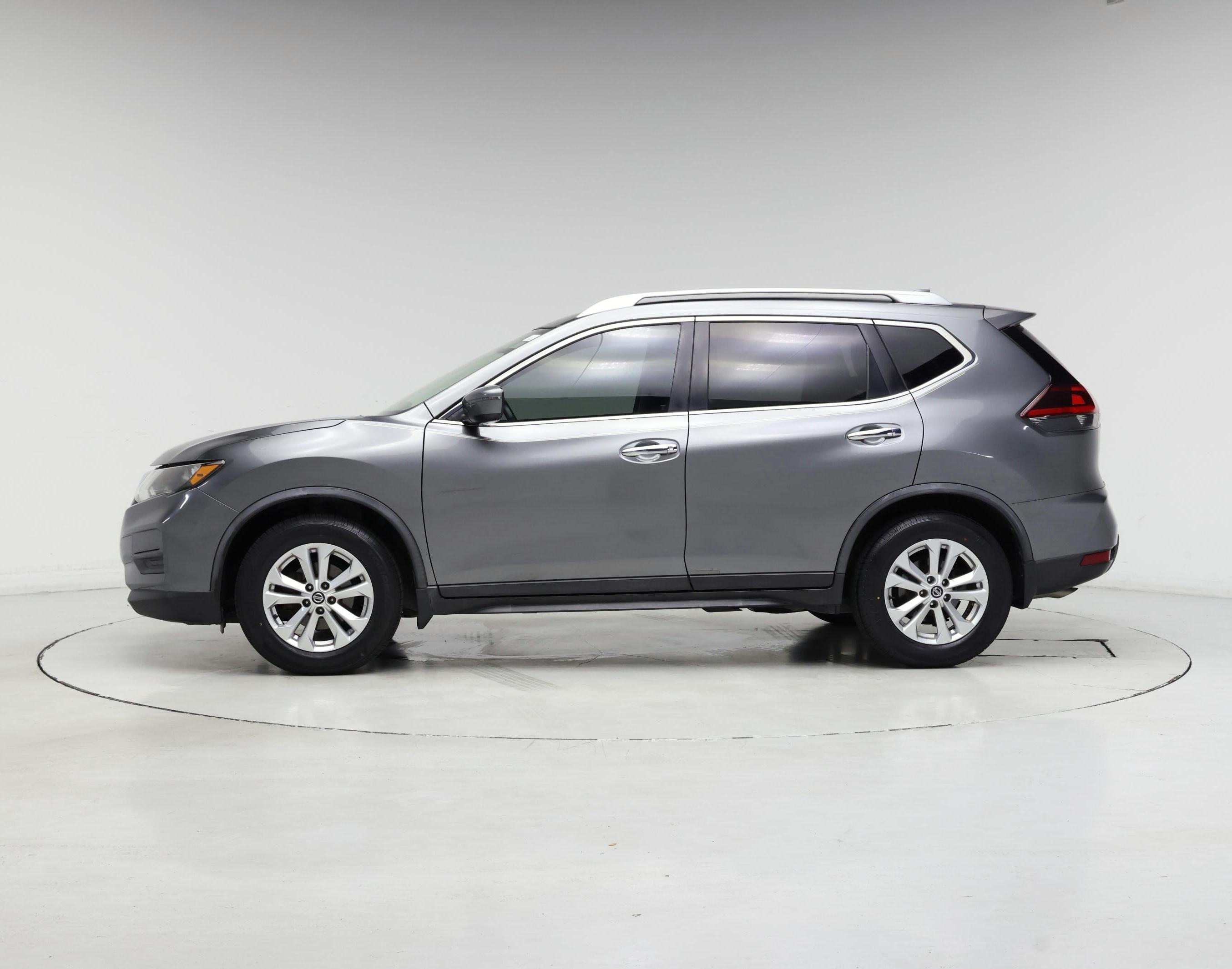 Thumbnail: 2018 Nissan Rogue - 3