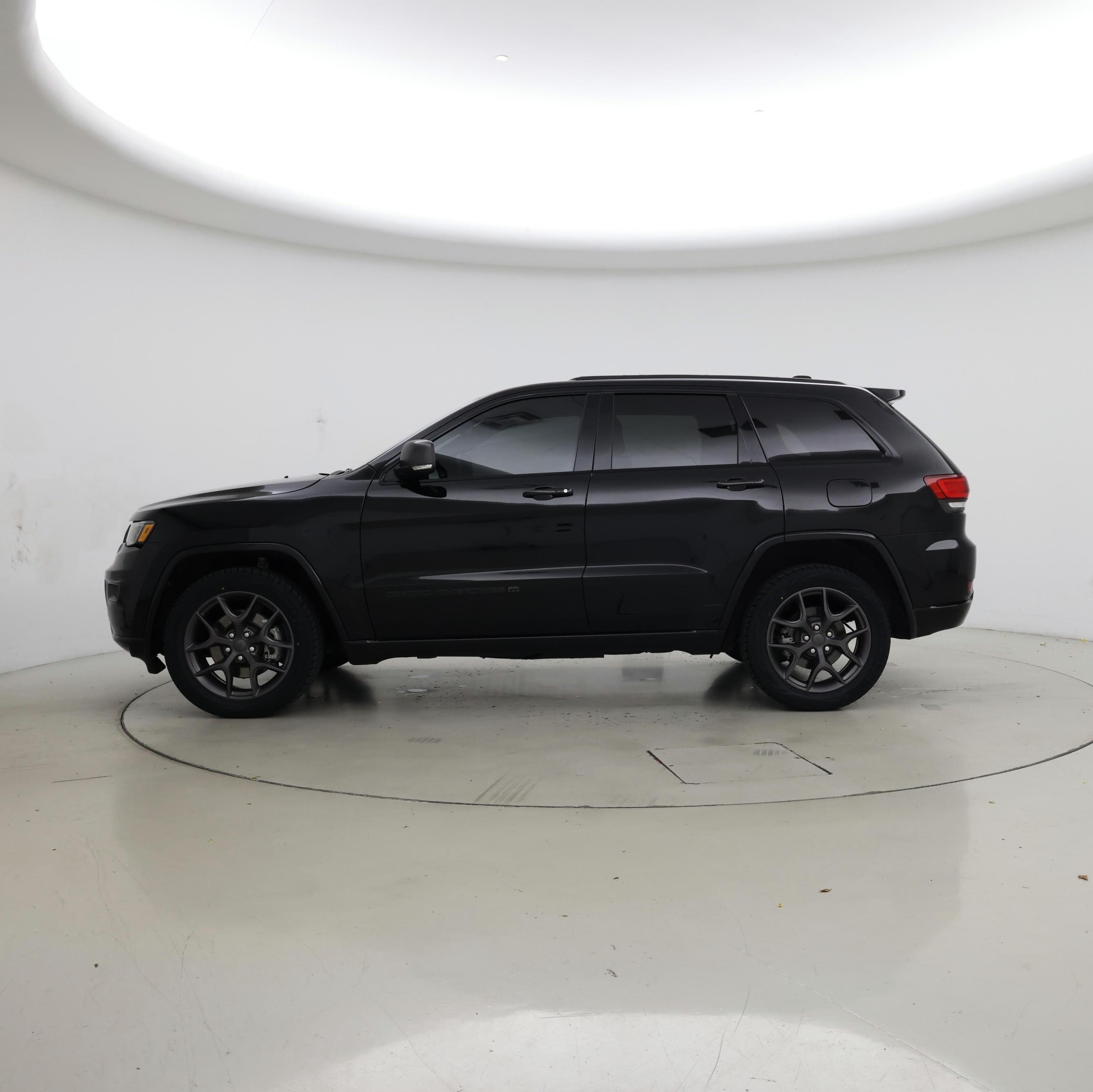Thumbnail: 2021 Jeep Grand Cherokee - 3