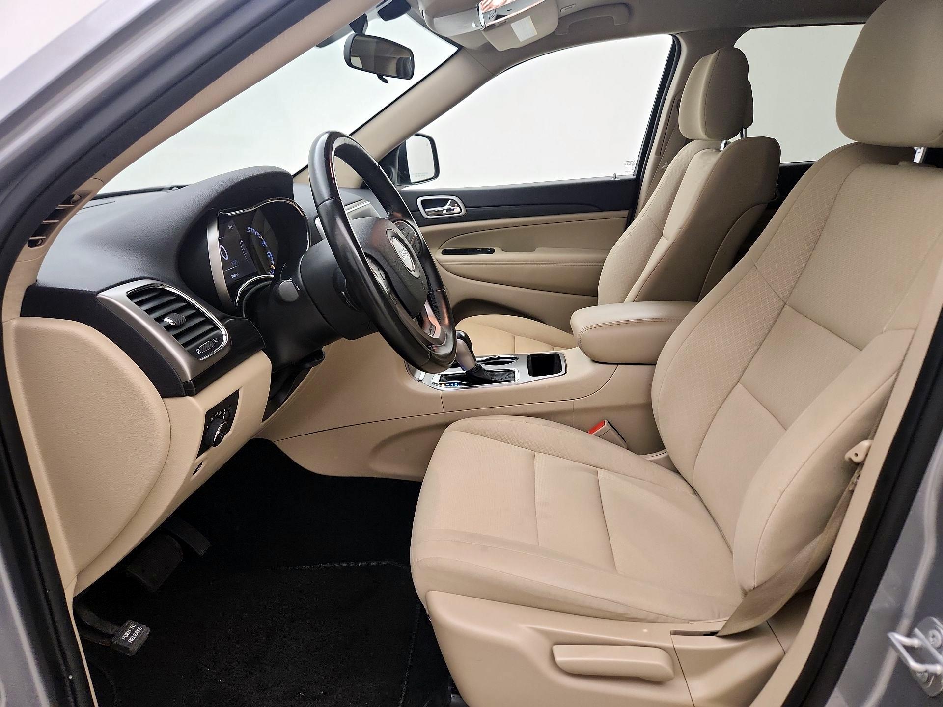Thumbnail: 2020 Jeep Grand Cherokee - 11