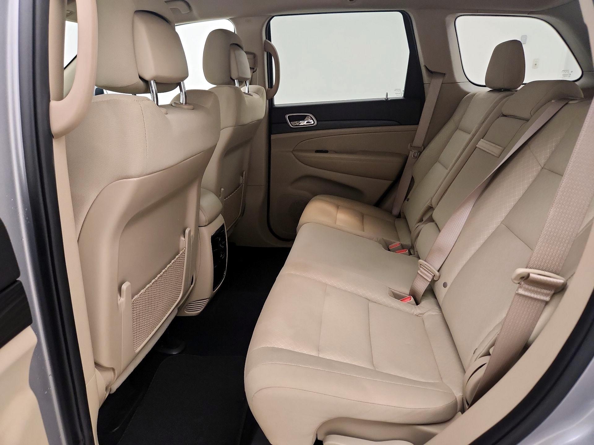 Thumbnail: 2020 Jeep Grand Cherokee - 19