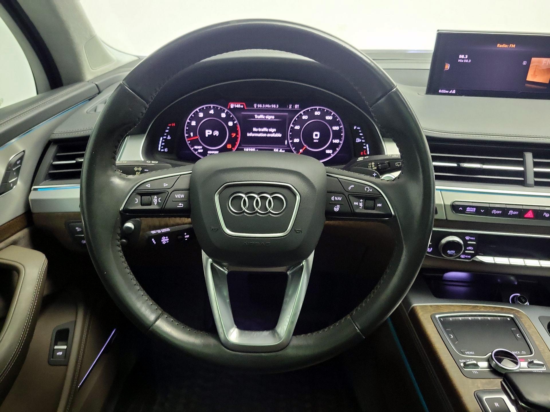 Thumbnail: 2019 Audi Q7 - 10