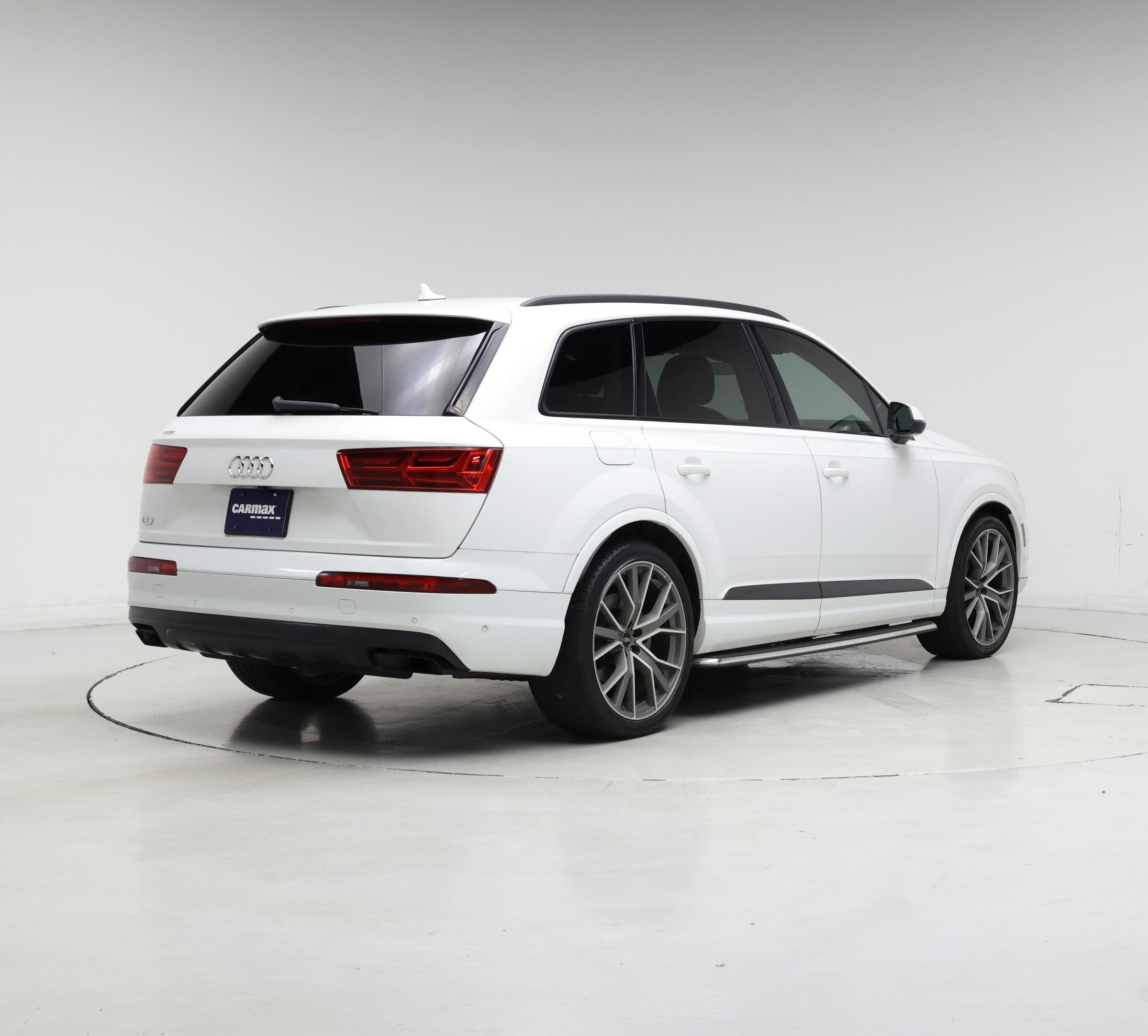 Thumbnail: 2019 Audi Q7 - 8