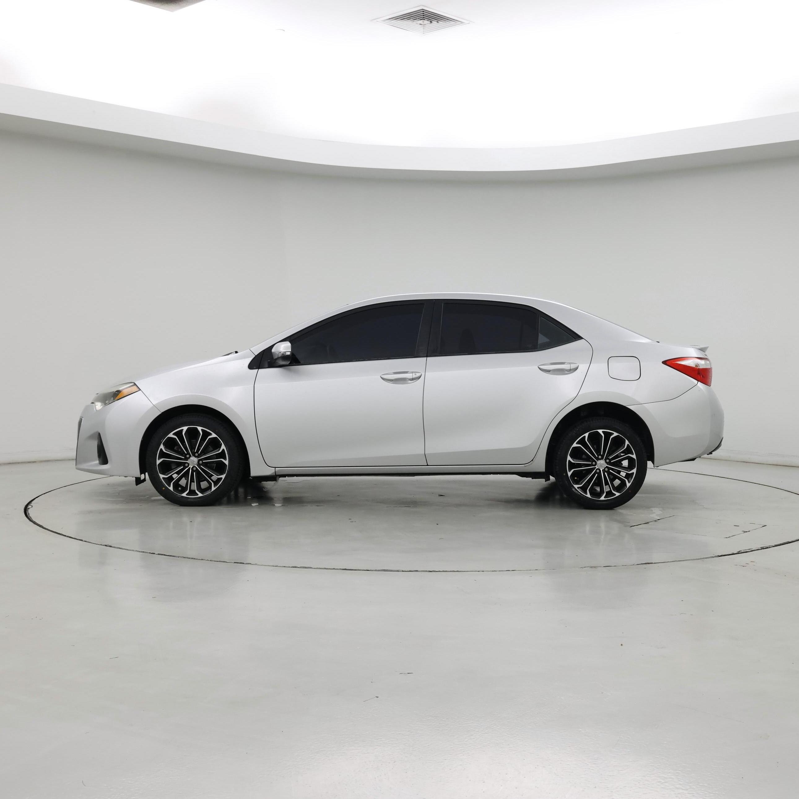 Thumbnail: 2014 Toyota Corolla - 3