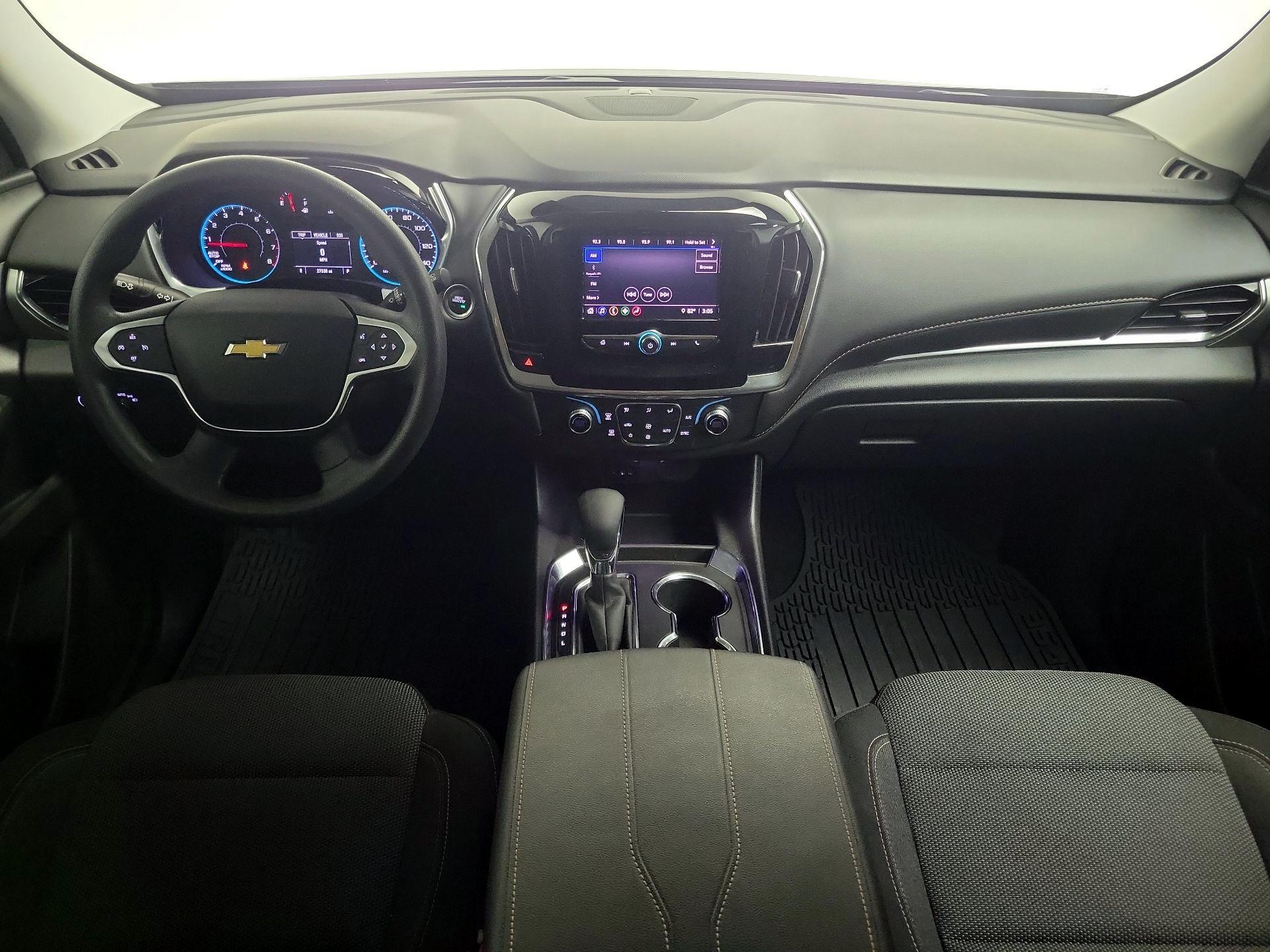 Thumbnail: 2021 Chevrolet Traverse - 9