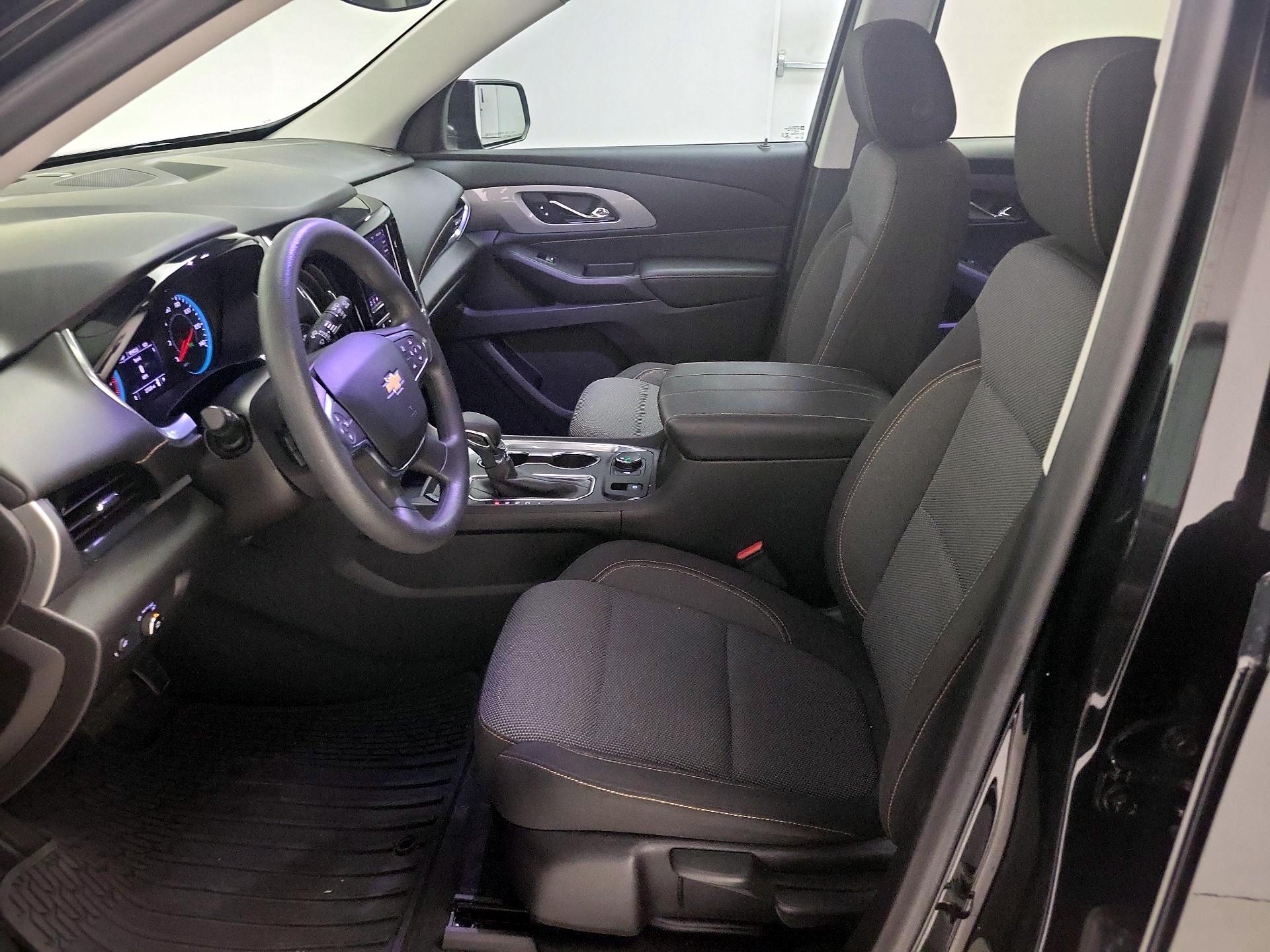 Thumbnail: 2021 Chevrolet Traverse - 11