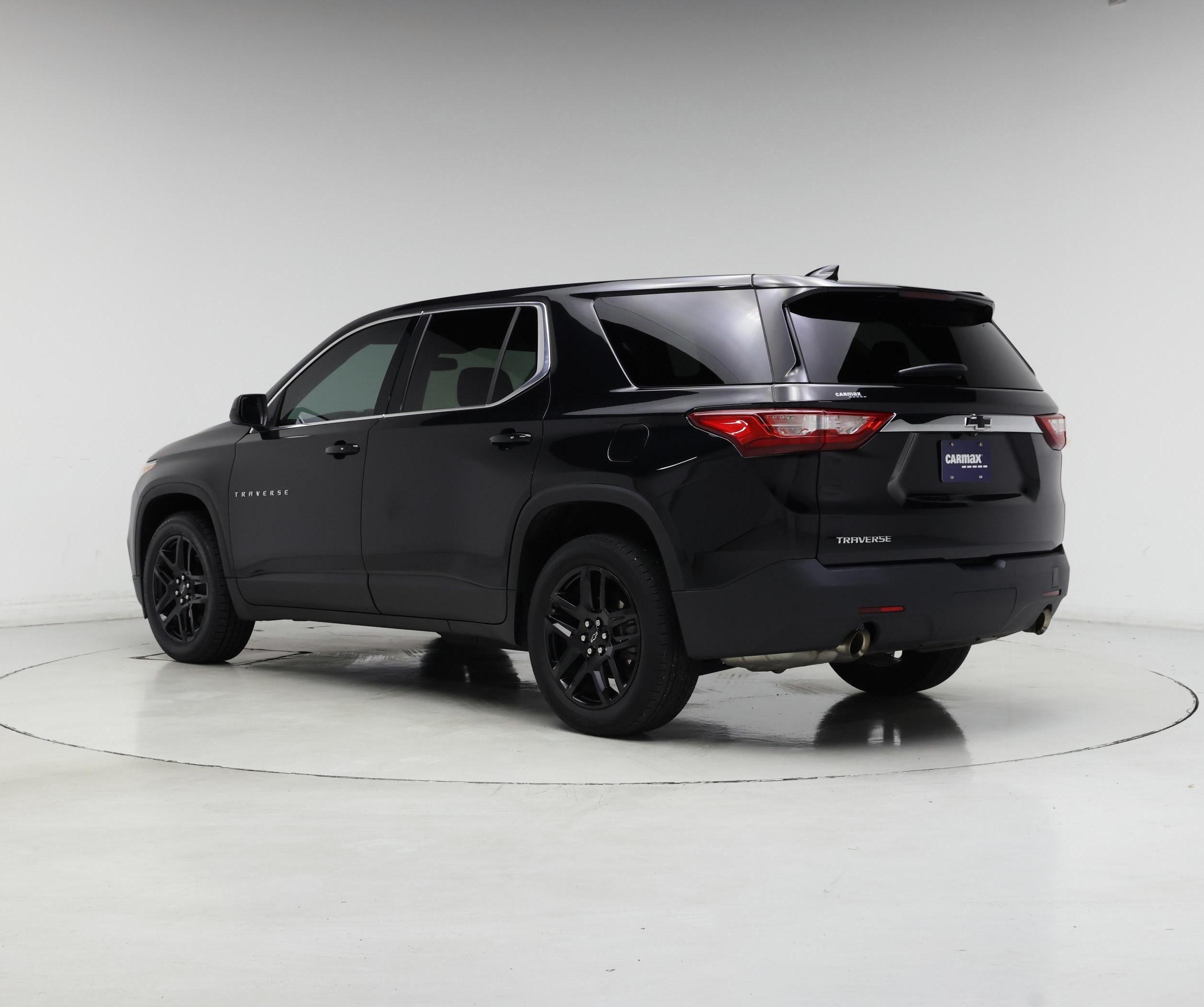 Thumbnail: 2021 Chevrolet Traverse - 2