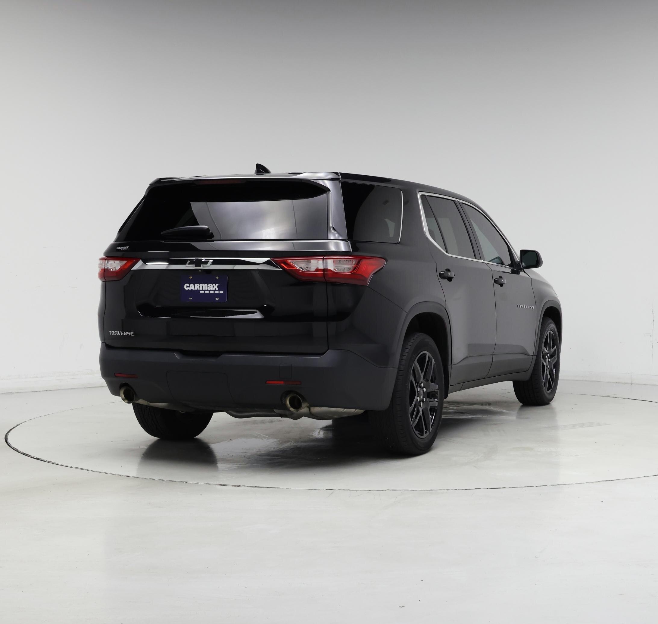 Thumbnail: 2021 Chevrolet Traverse - 8