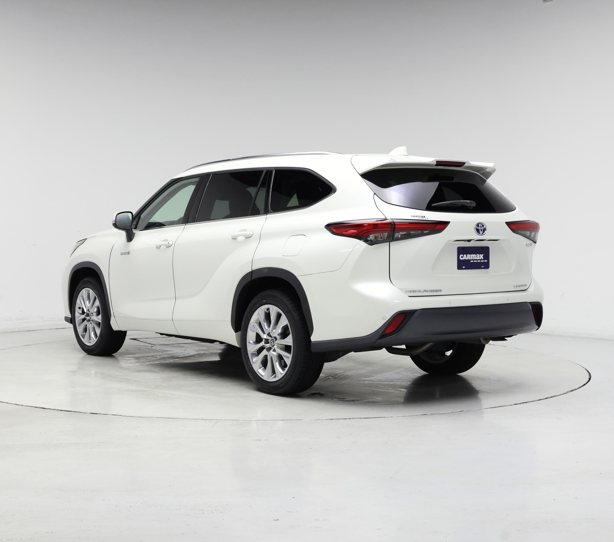 Thumbnail: 2021 Toyota Highlander - 2