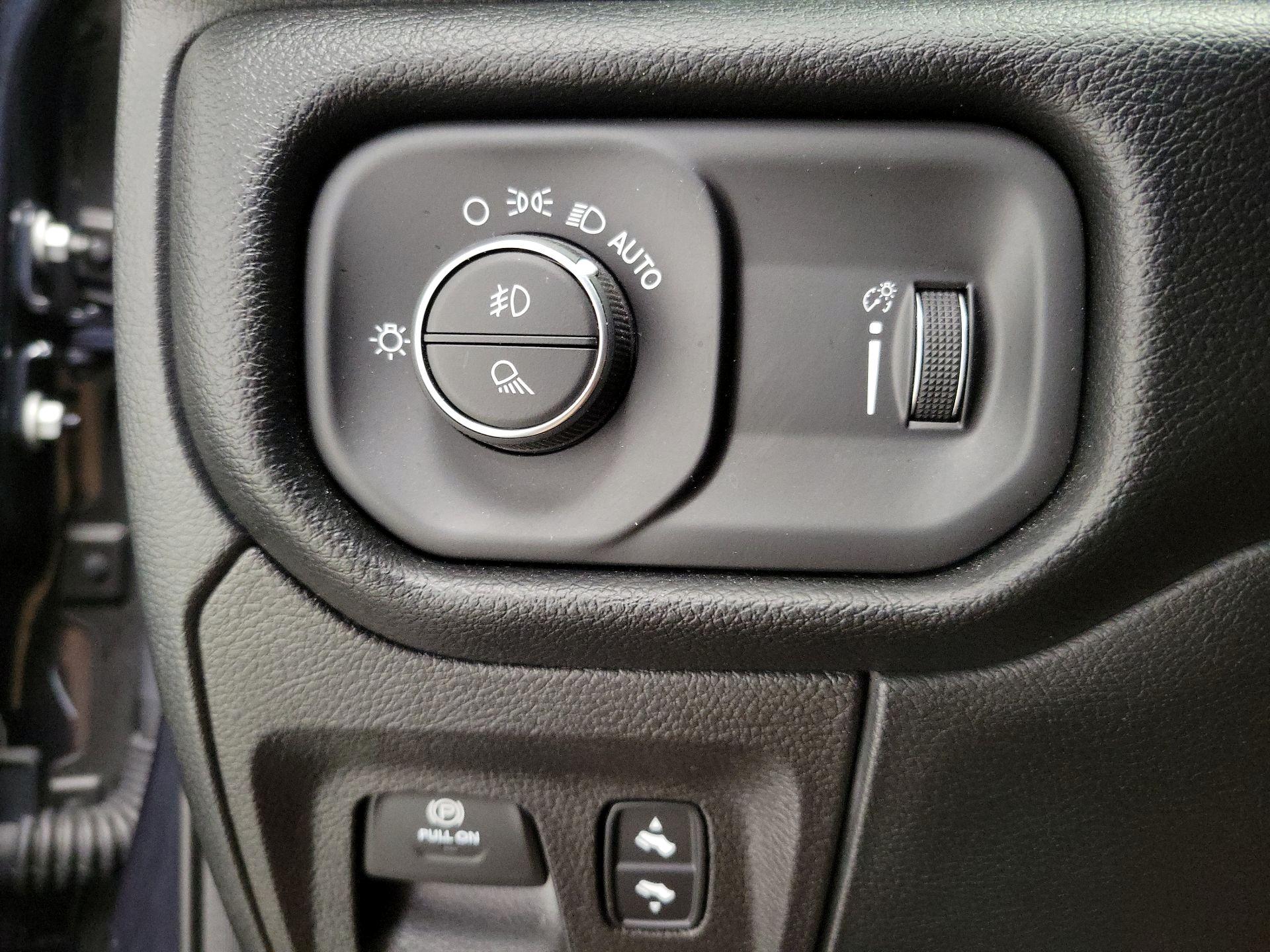 Thumbnail: 2021 RAM 1500 - 13