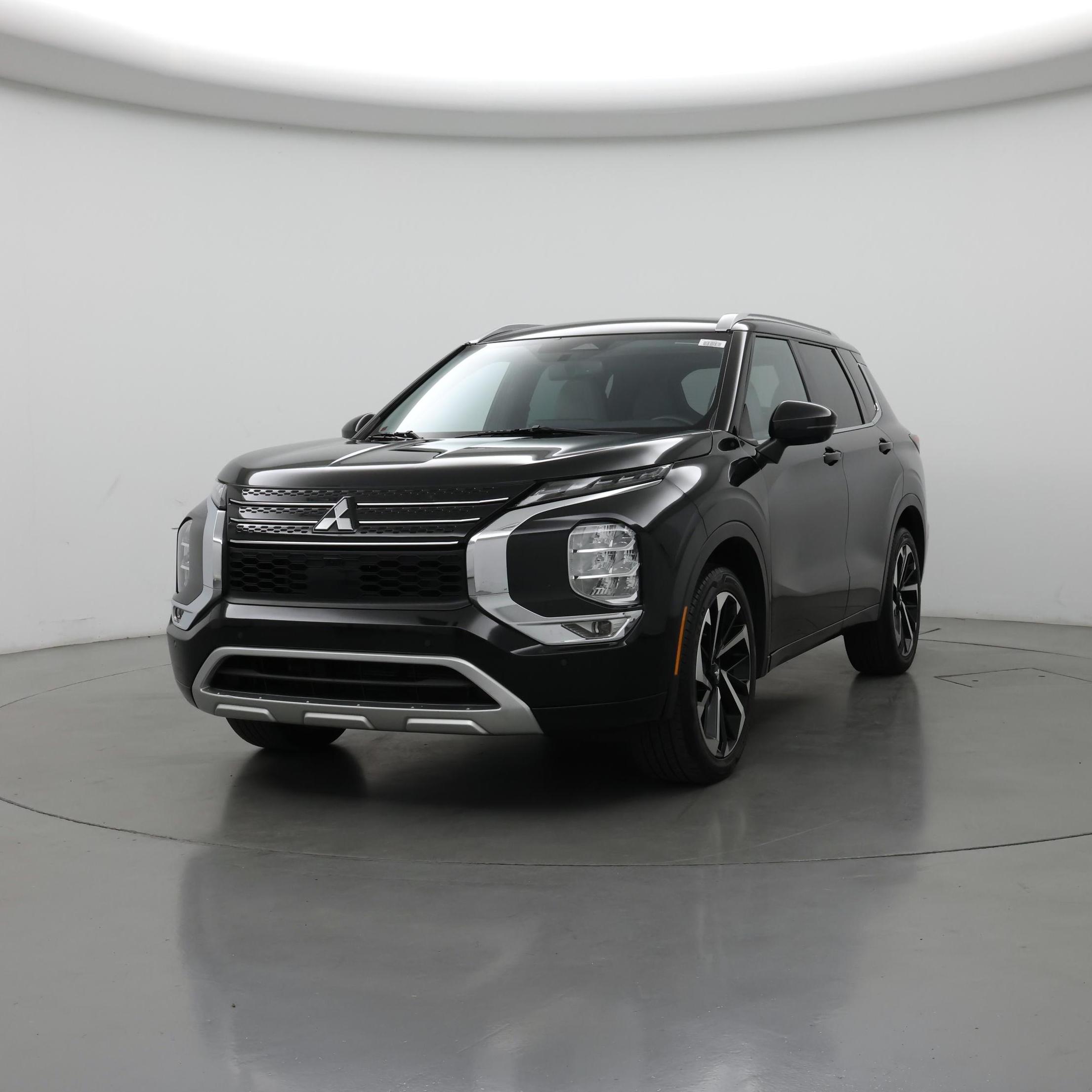 Thumbnail: 2023 Mitsubishi Outlander - 4