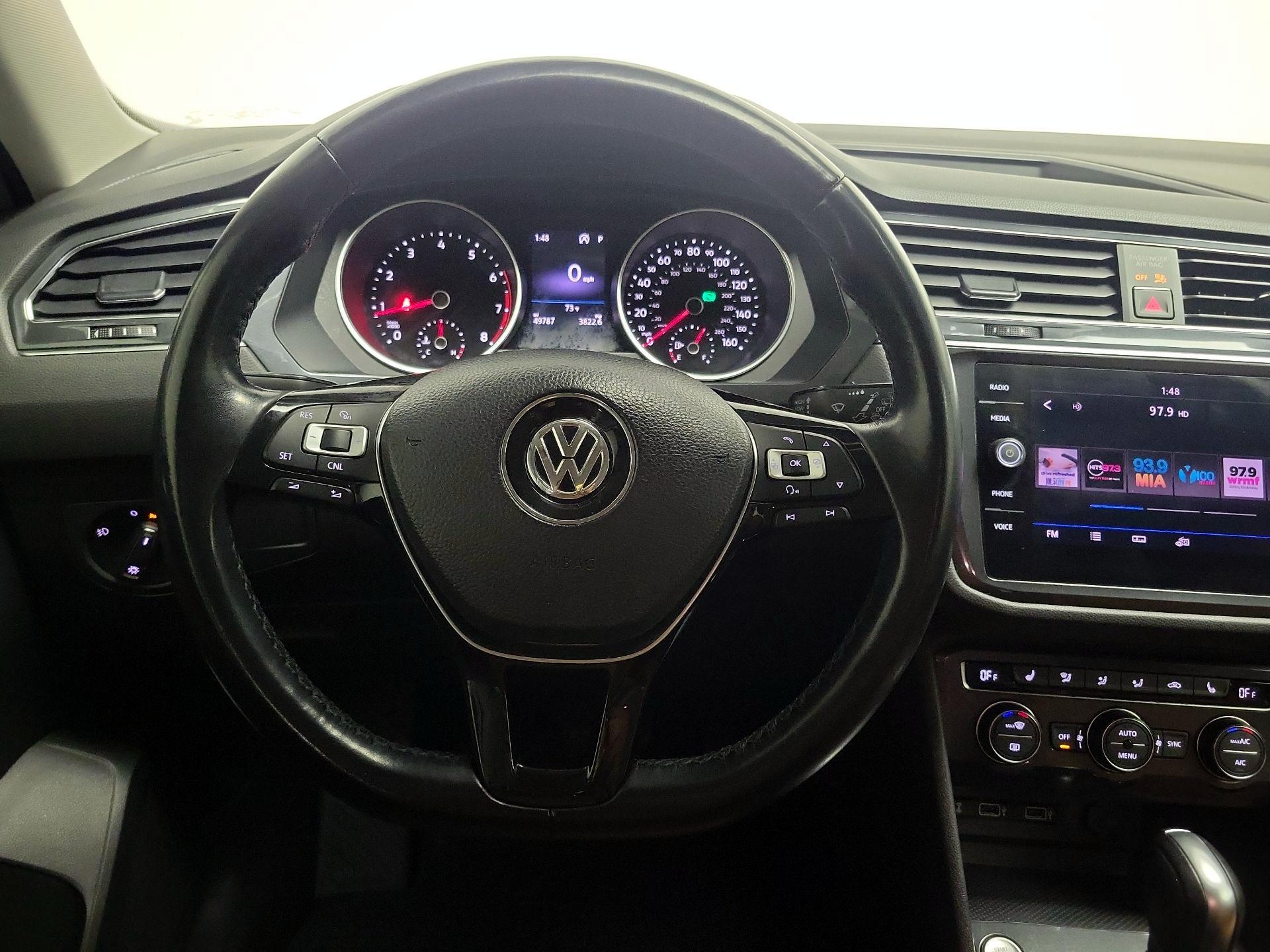 Thumbnail: 2018 Volkswagen Tiguan - 10
