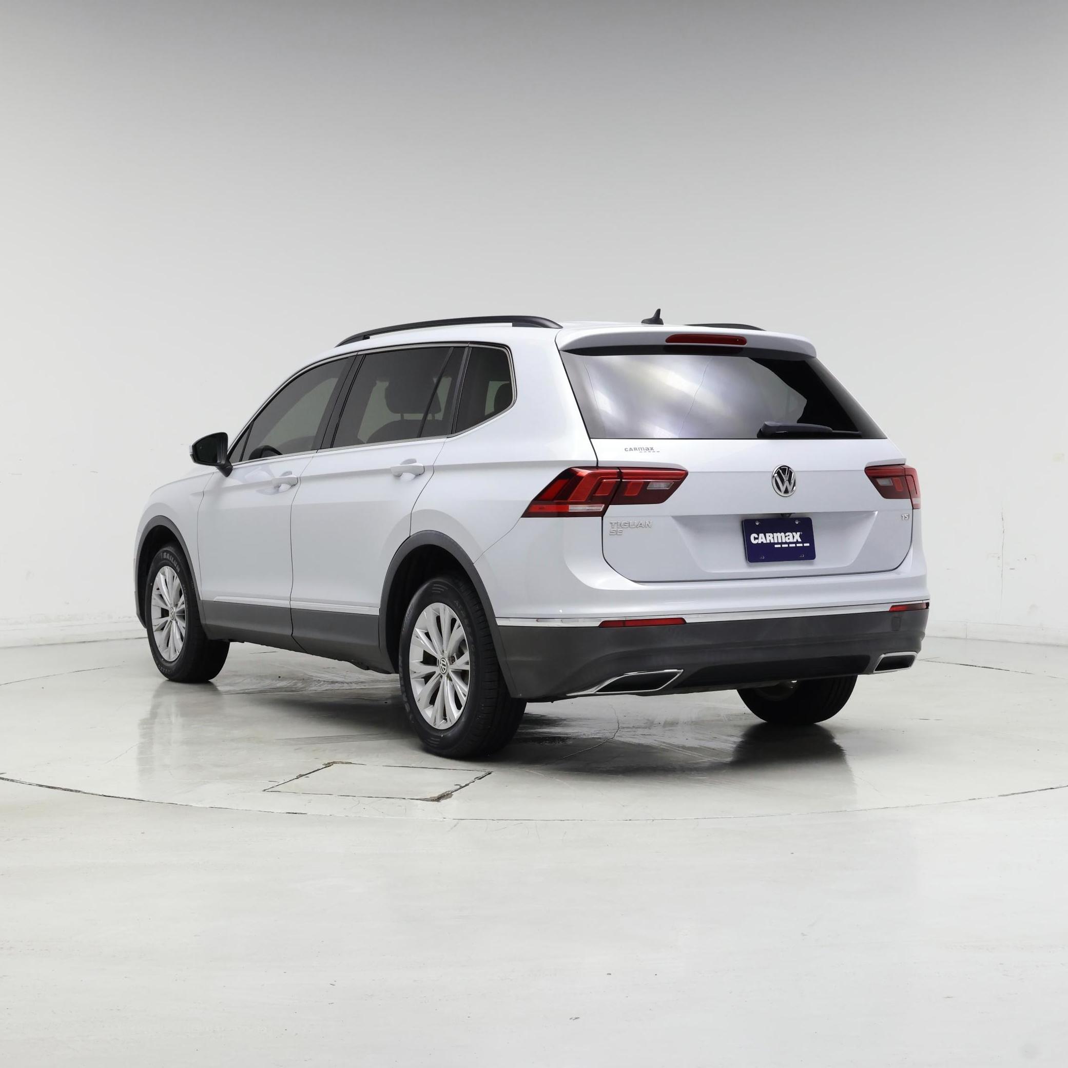 Thumbnail: 2018 Volkswagen Tiguan - 2