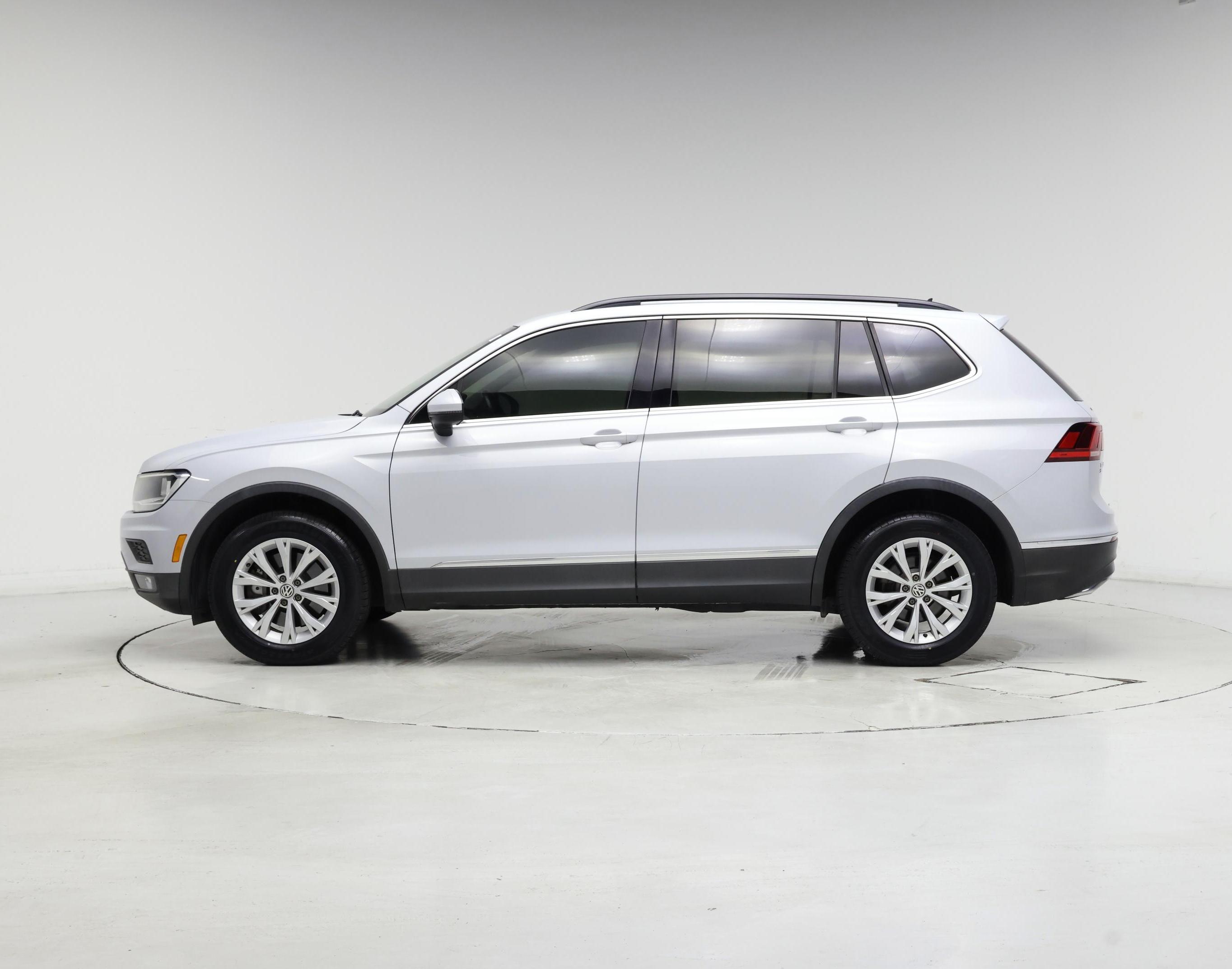 Thumbnail: 2018 Volkswagen Tiguan - 3