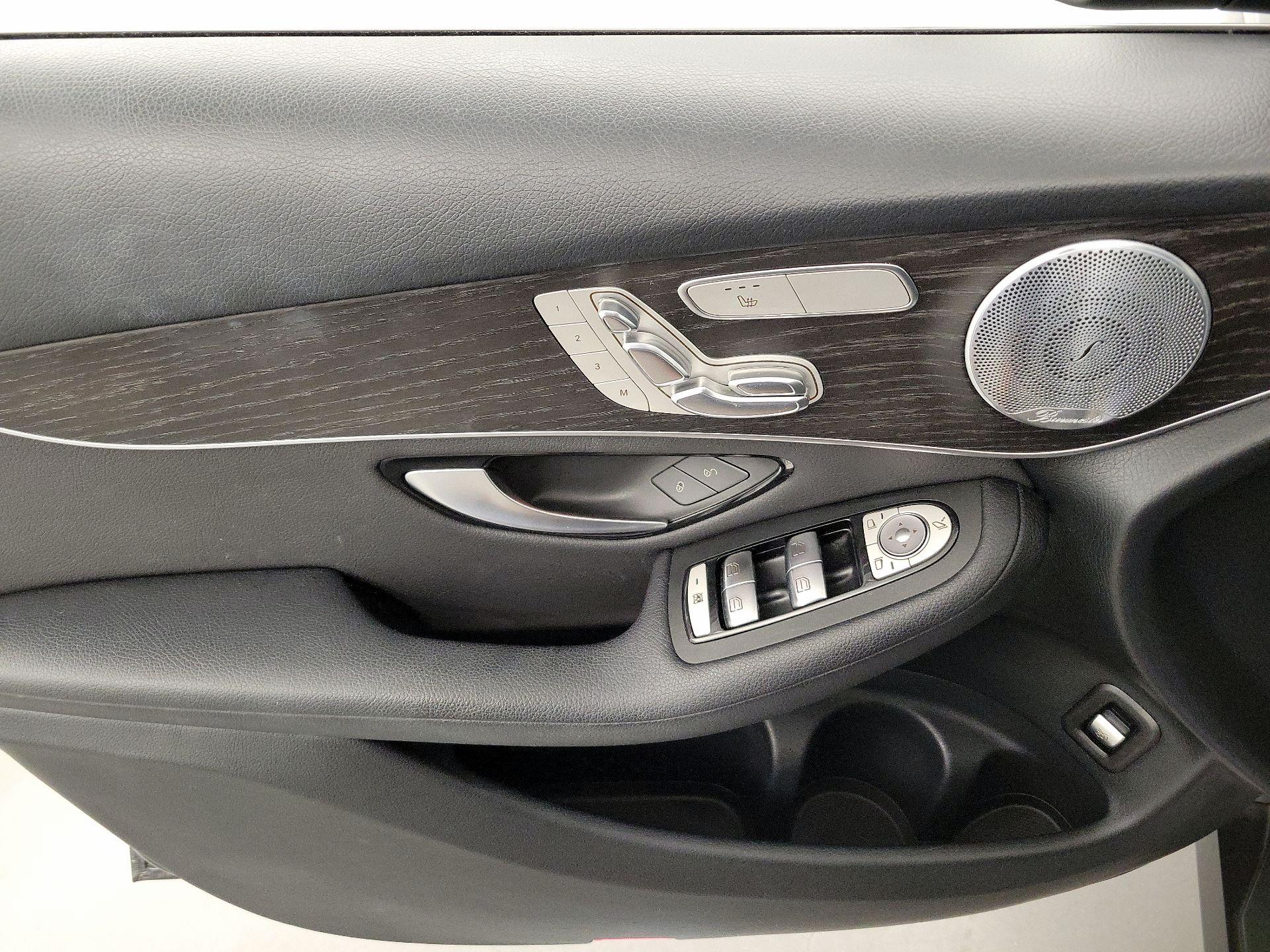 Thumbnail: 2020 Mercedes-Benz GLC - 12