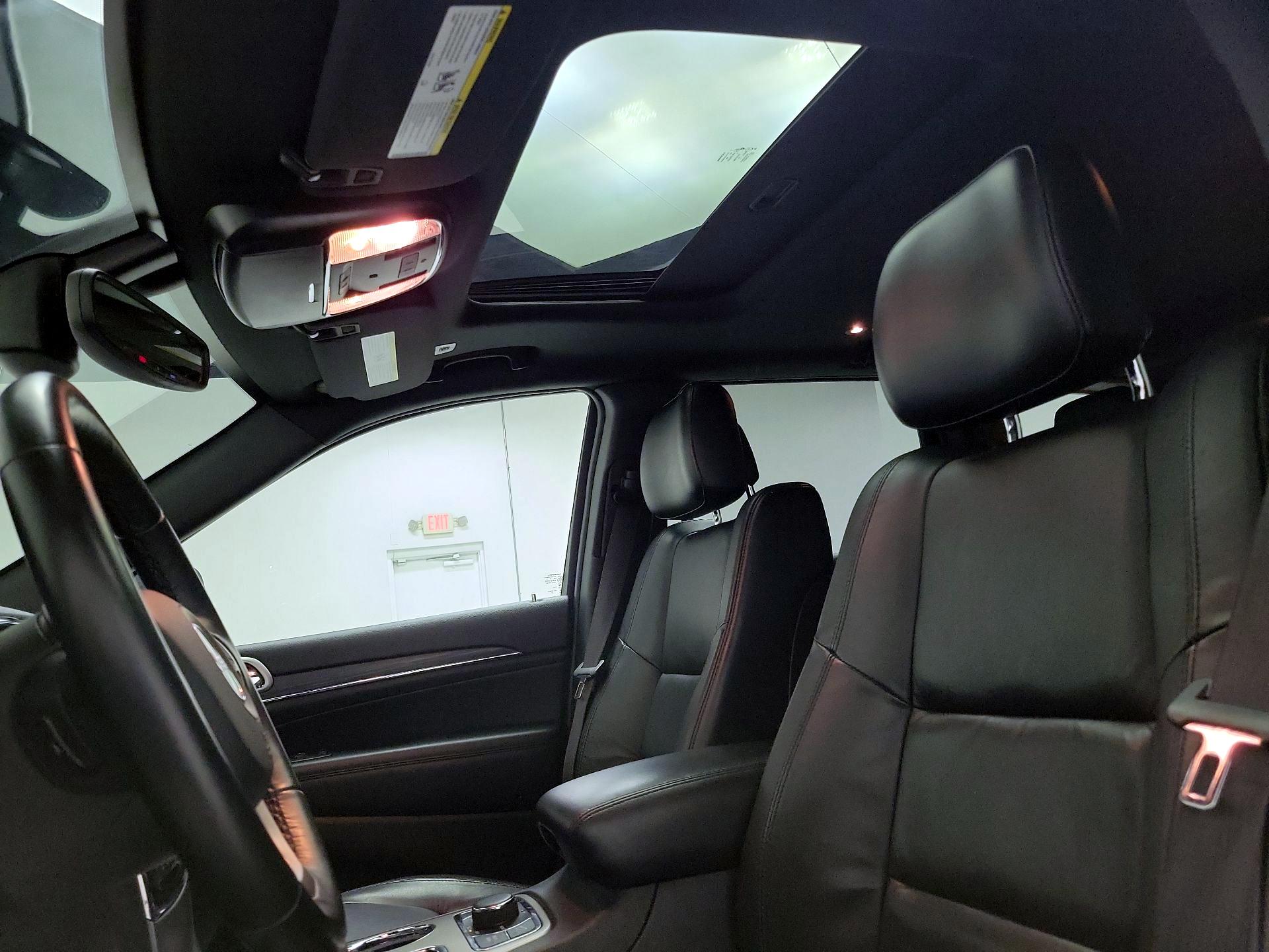 Thumbnail: 2019 Jeep Grand Cherokee - 20