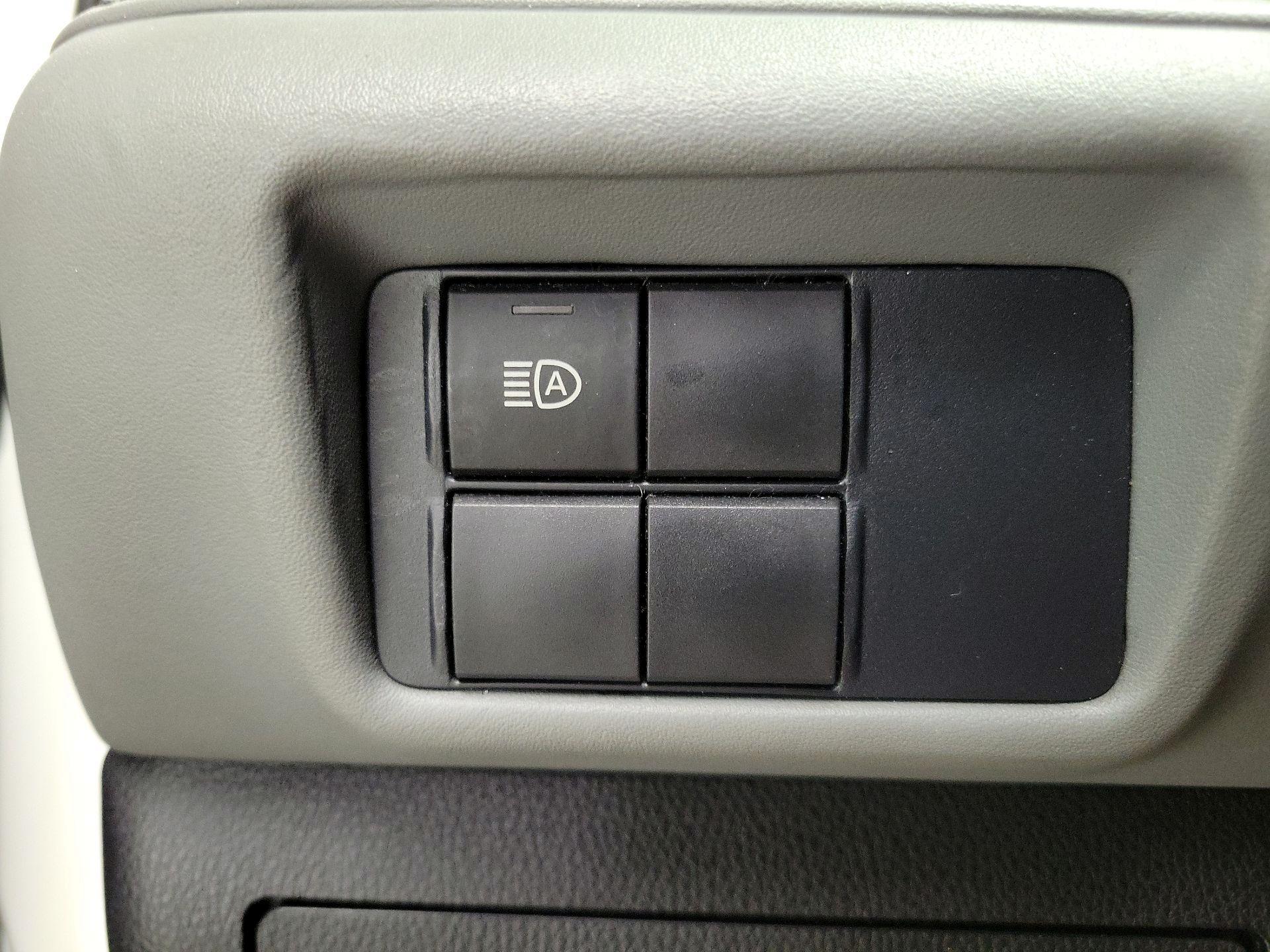 Thumbnail: 2021 Toyota Highlander - 13