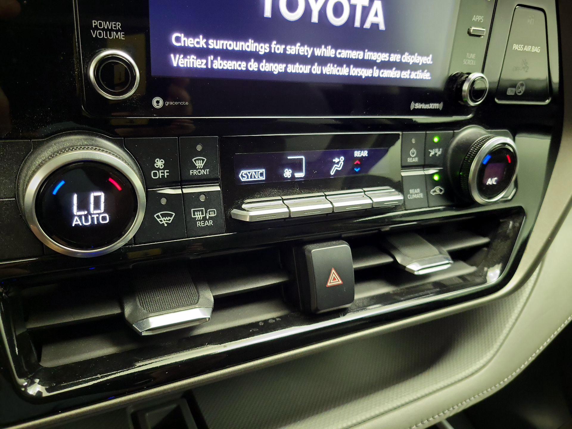 Thumbnail: 2021 Toyota Highlander - 17