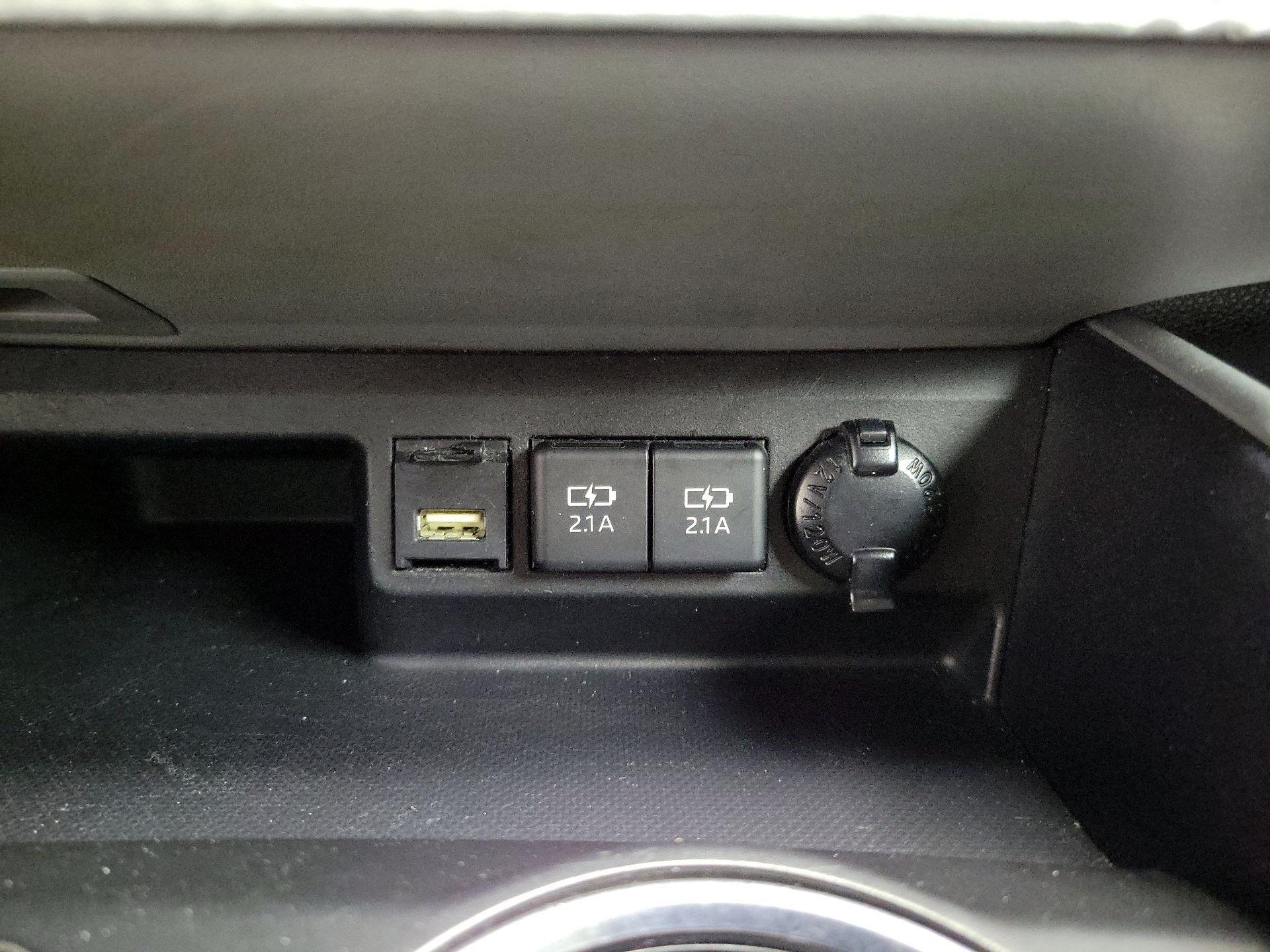 Thumbnail: 2021 Toyota Highlander - 19