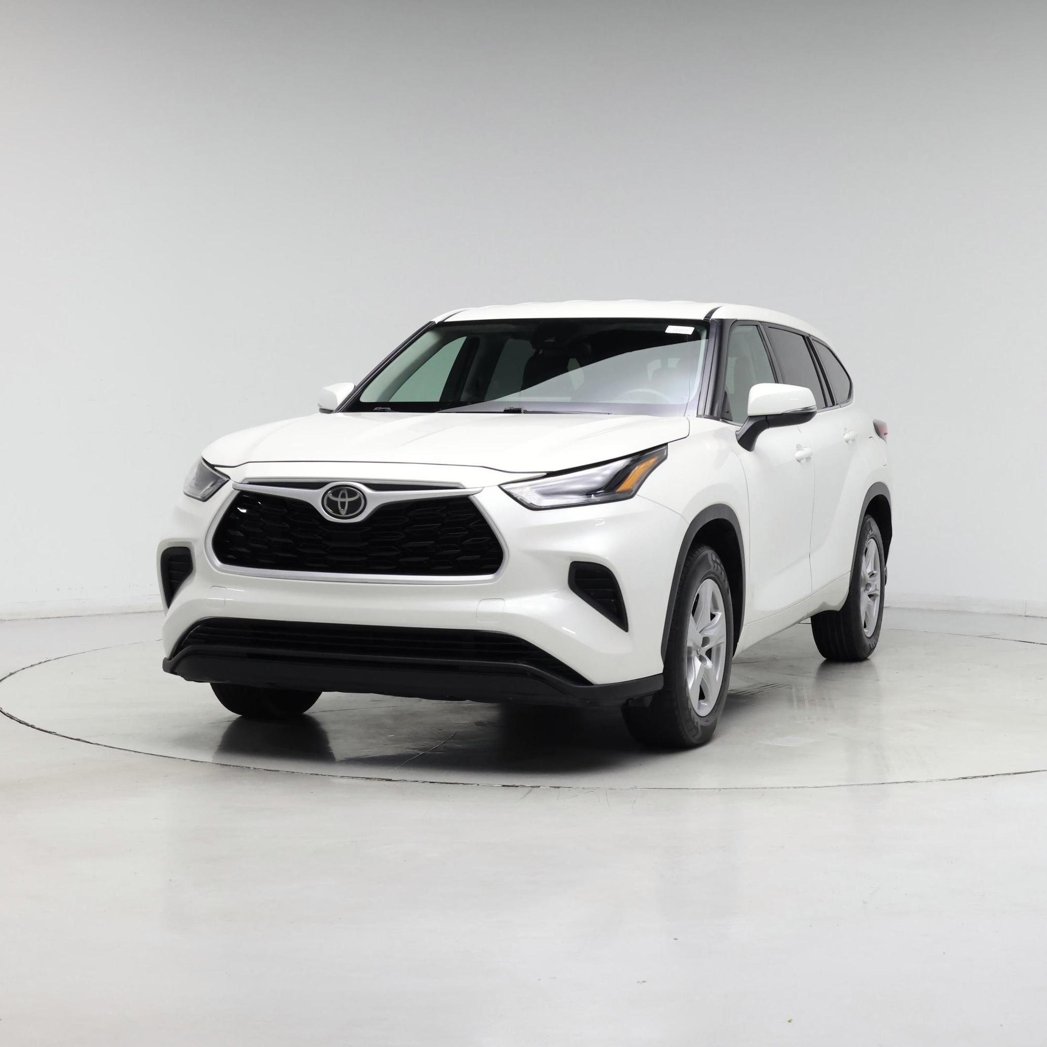 Thumbnail: 2021 Toyota Highlander - 4