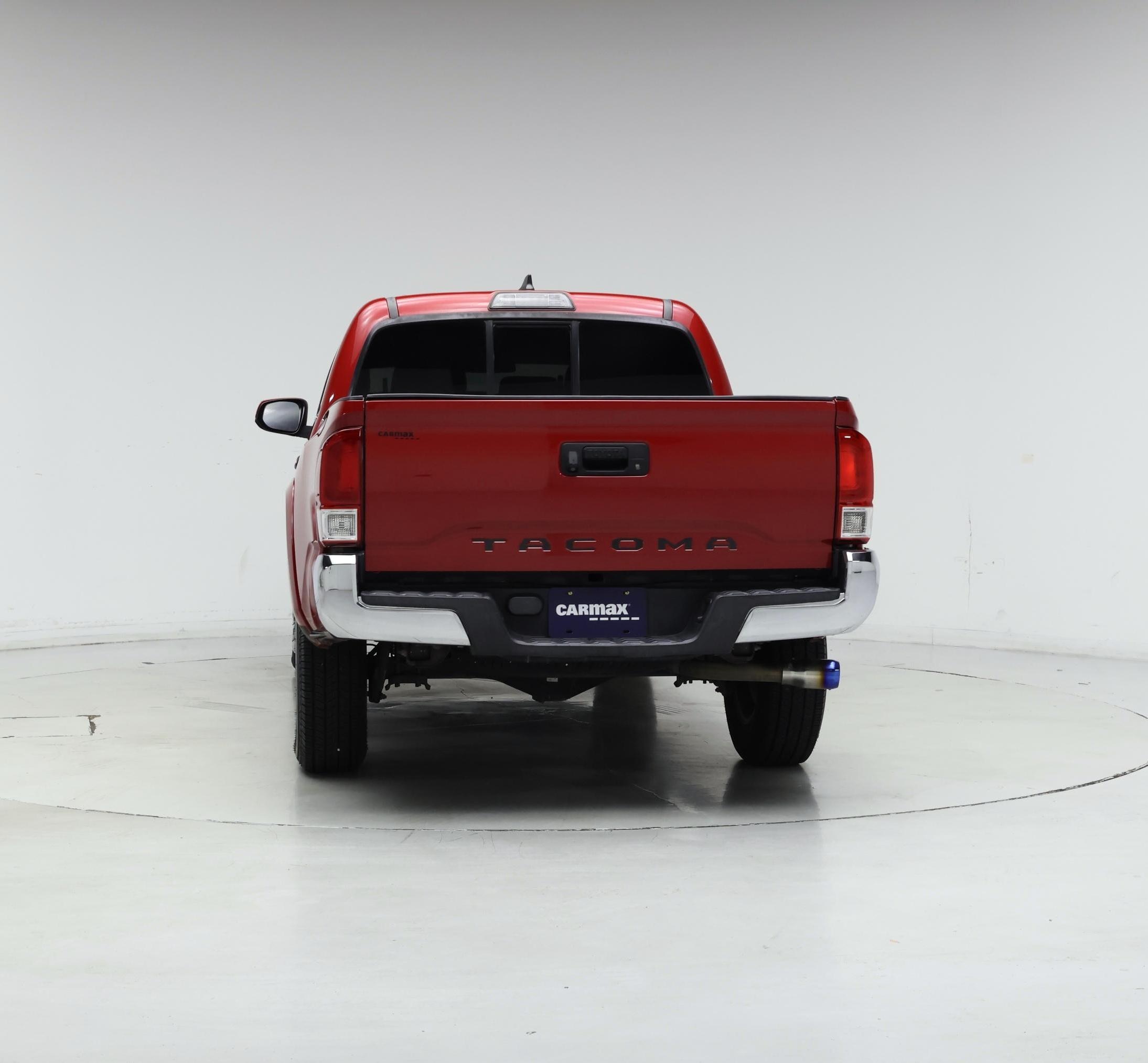 Thumbnail: 2016 Toyota Tacoma - 6