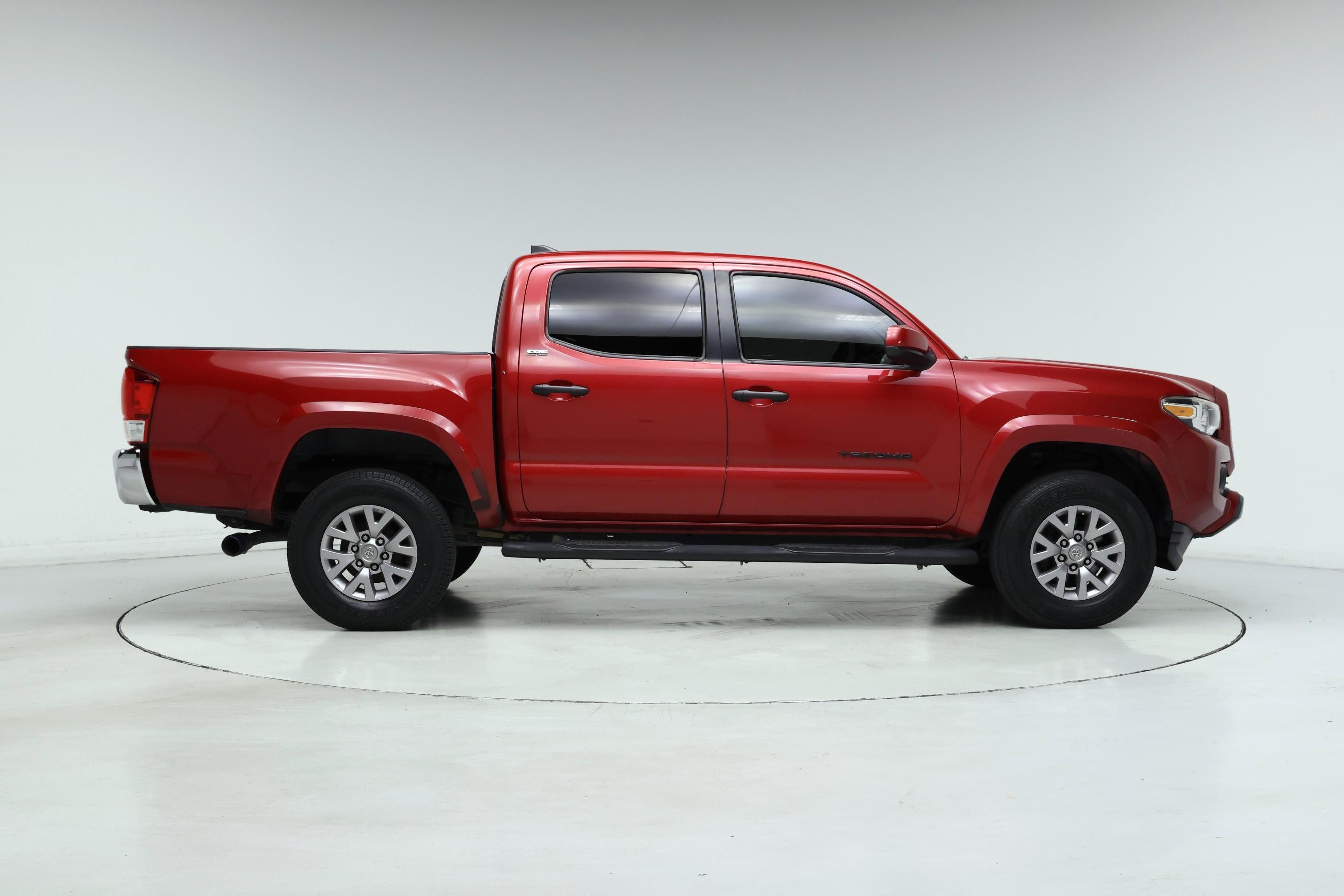 Thumbnail: 2016 Toyota Tacoma - 7