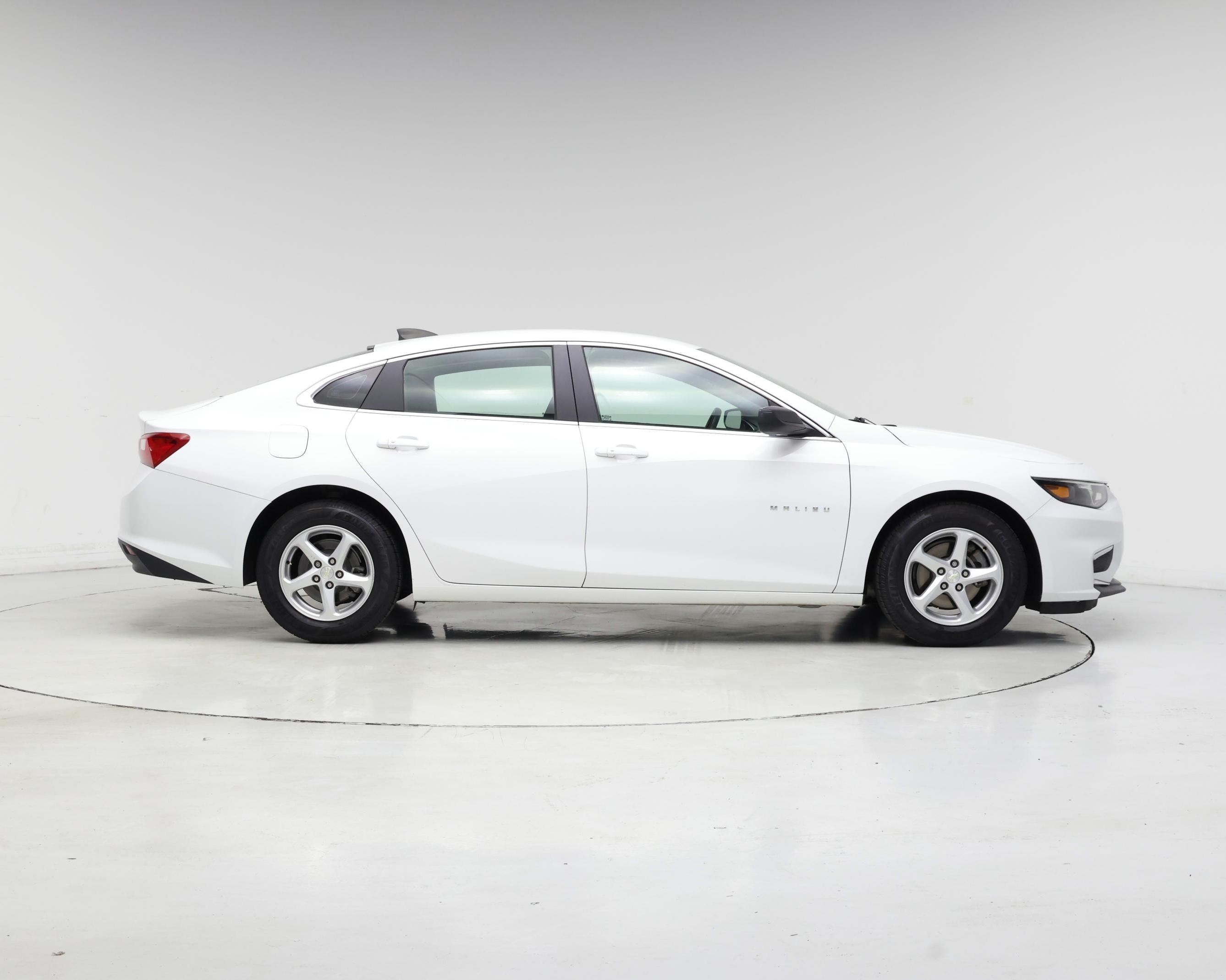 Thumbnail: 2018 Chevrolet Malibu - 7