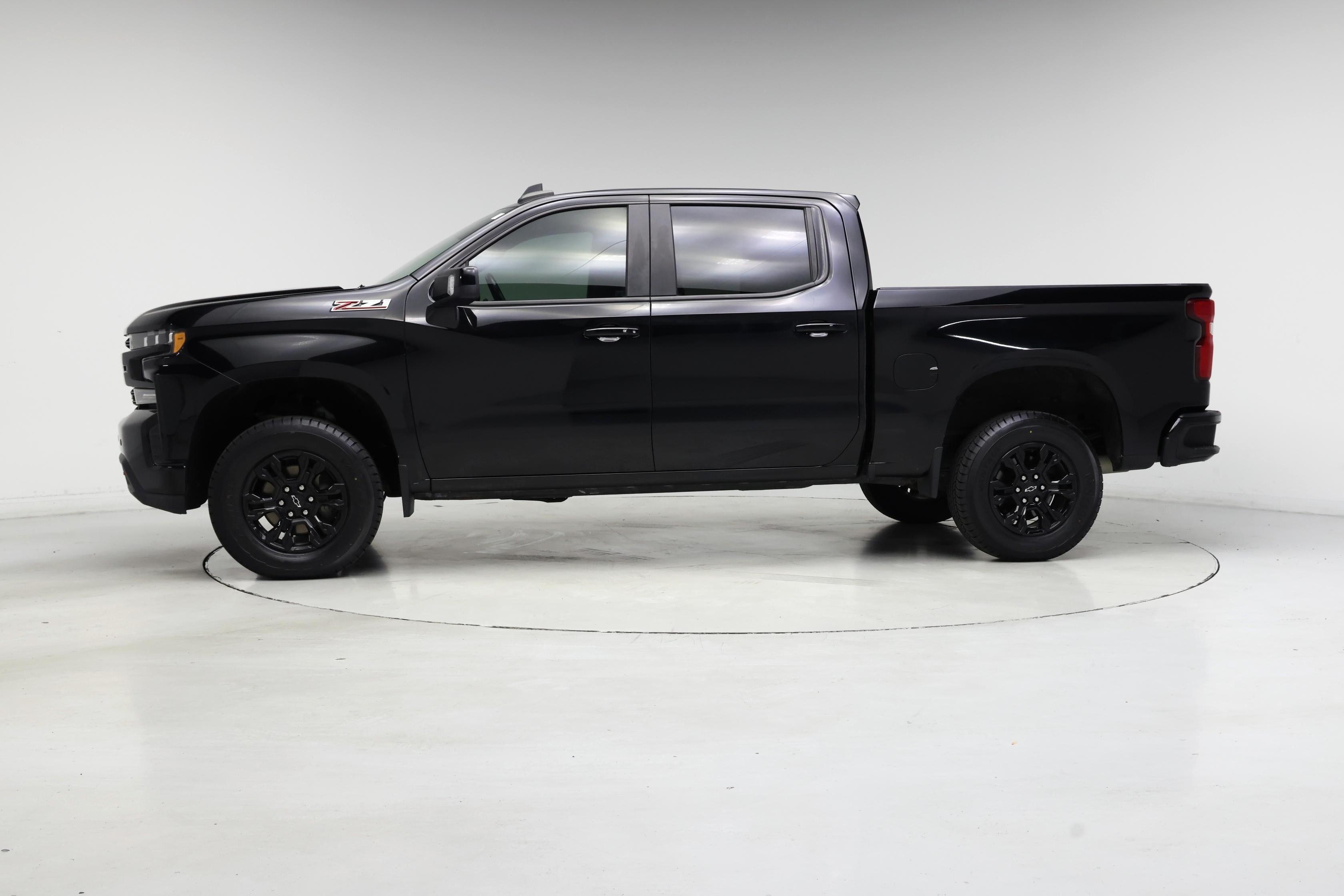 Thumbnail: 2020 Chevrolet Silverado 1500 - 3