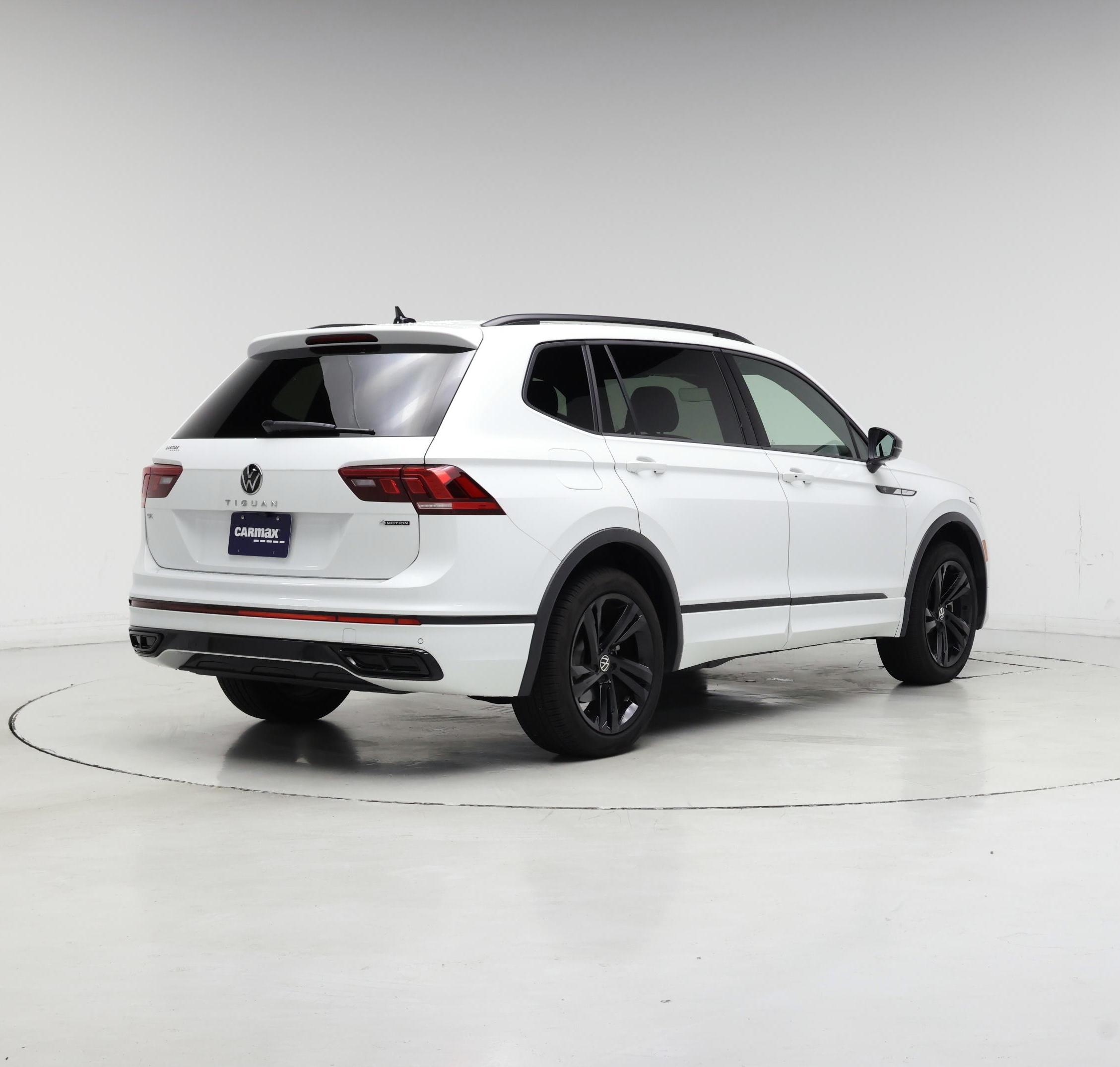 Thumbnail: 2024 Volkswagen Tiguan - 8
