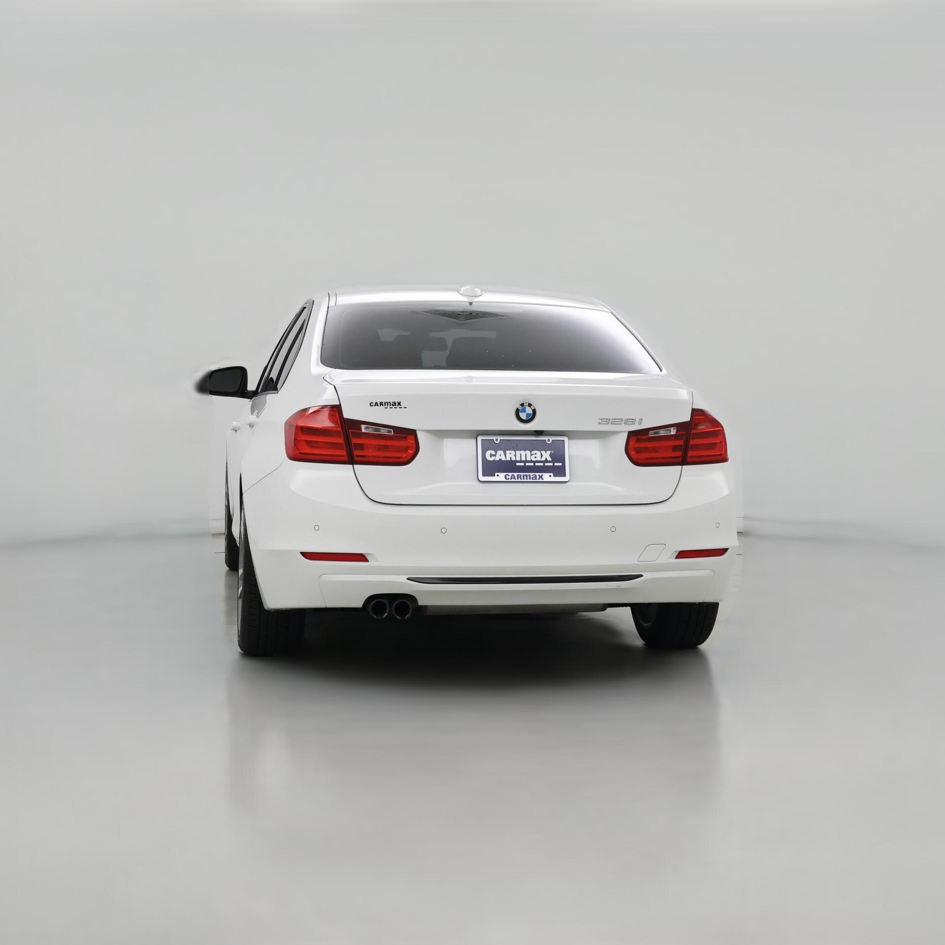 Thumbnail: 2015 BMW 3 Series - 1