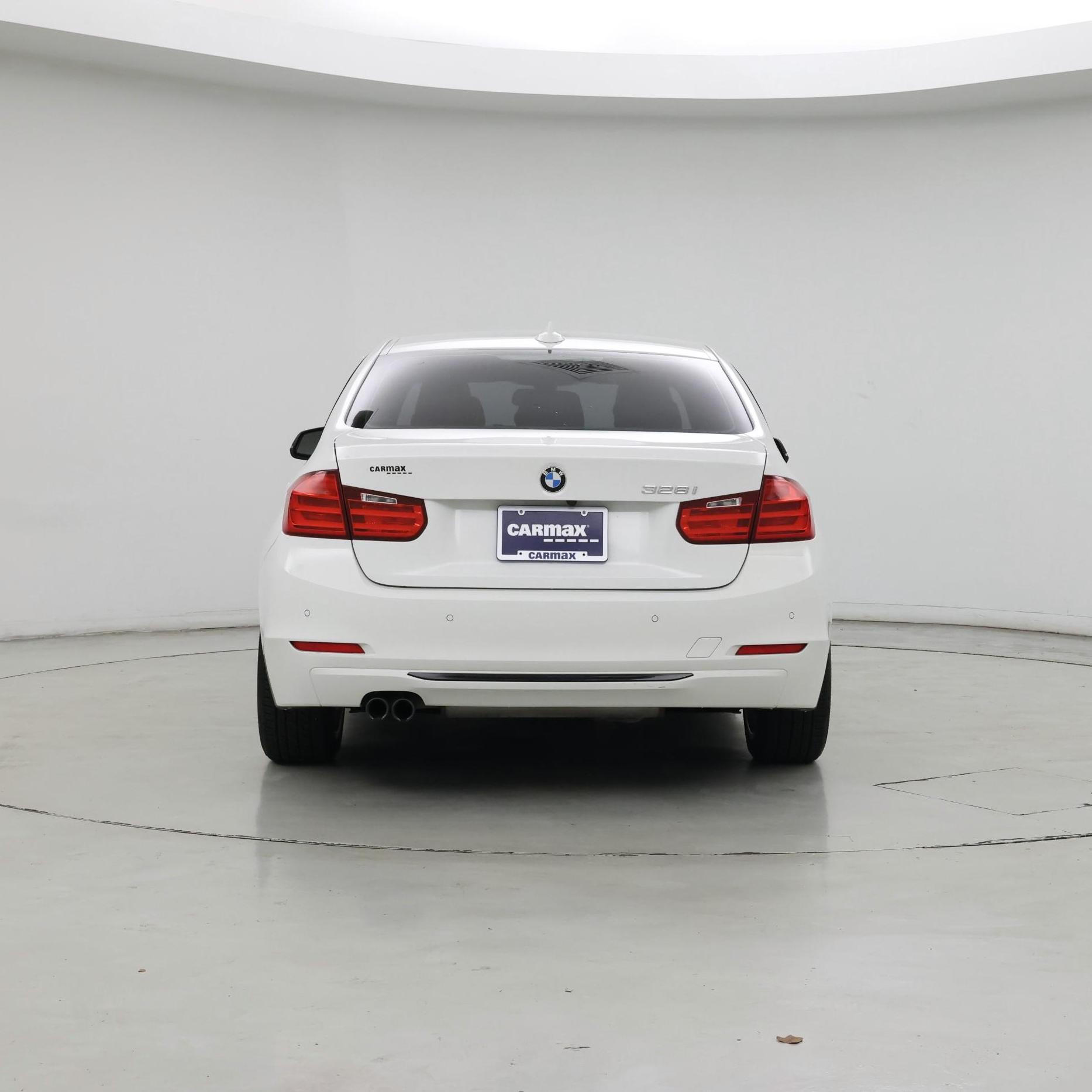 Thumbnail: 2015 BMW 3 Series - 2