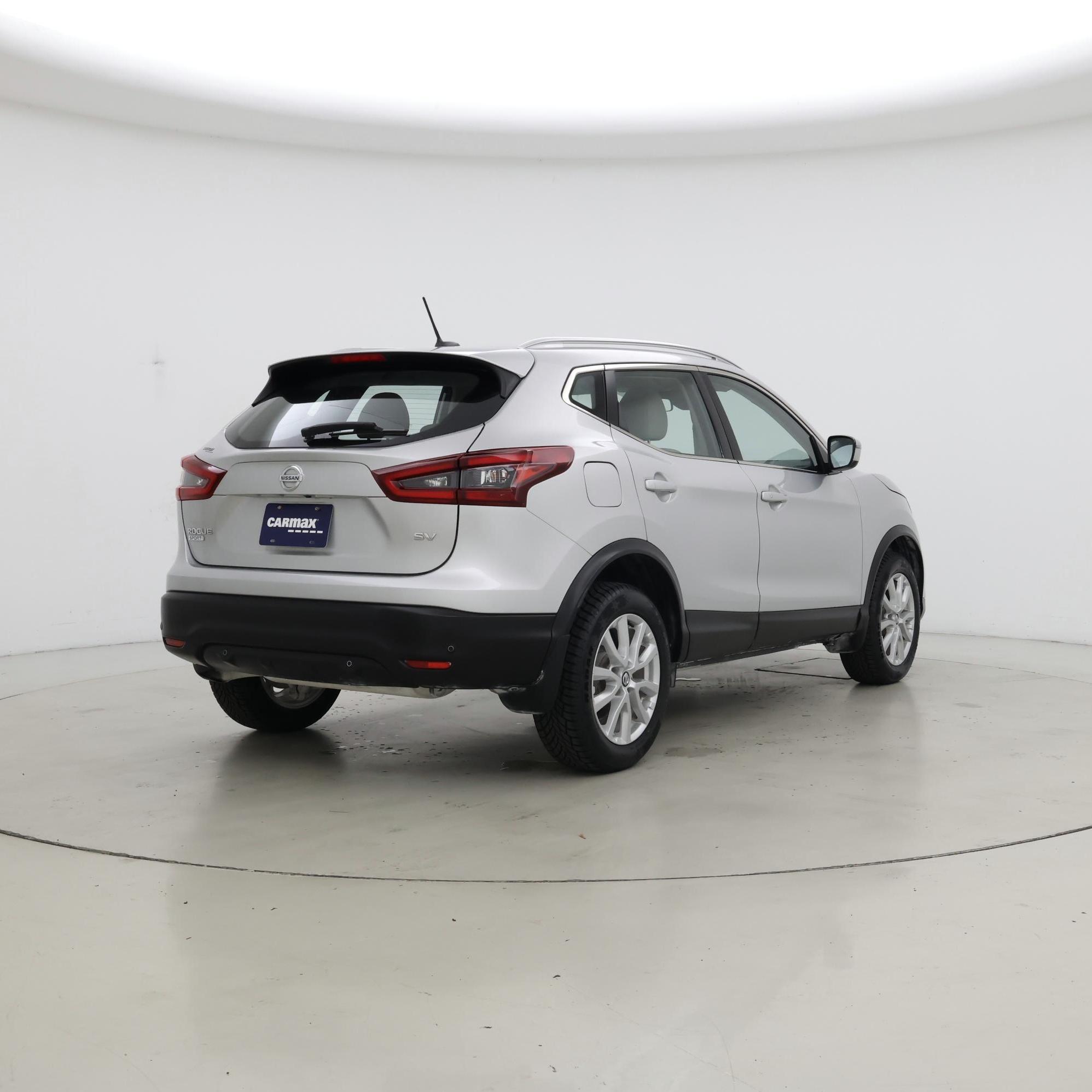 Thumbnail: 2020 Nissan Rogue Sport - 8