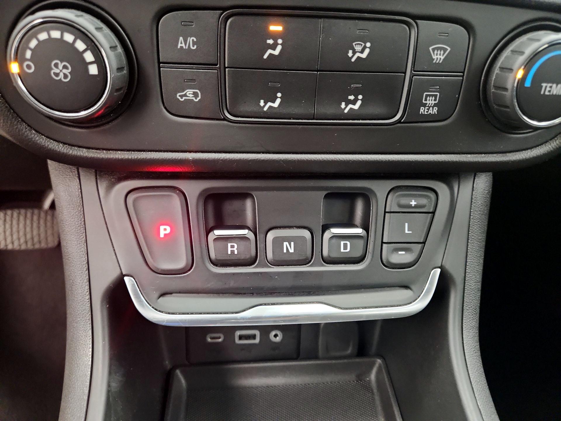 Thumbnail: 2021 GMC Terrain - 17