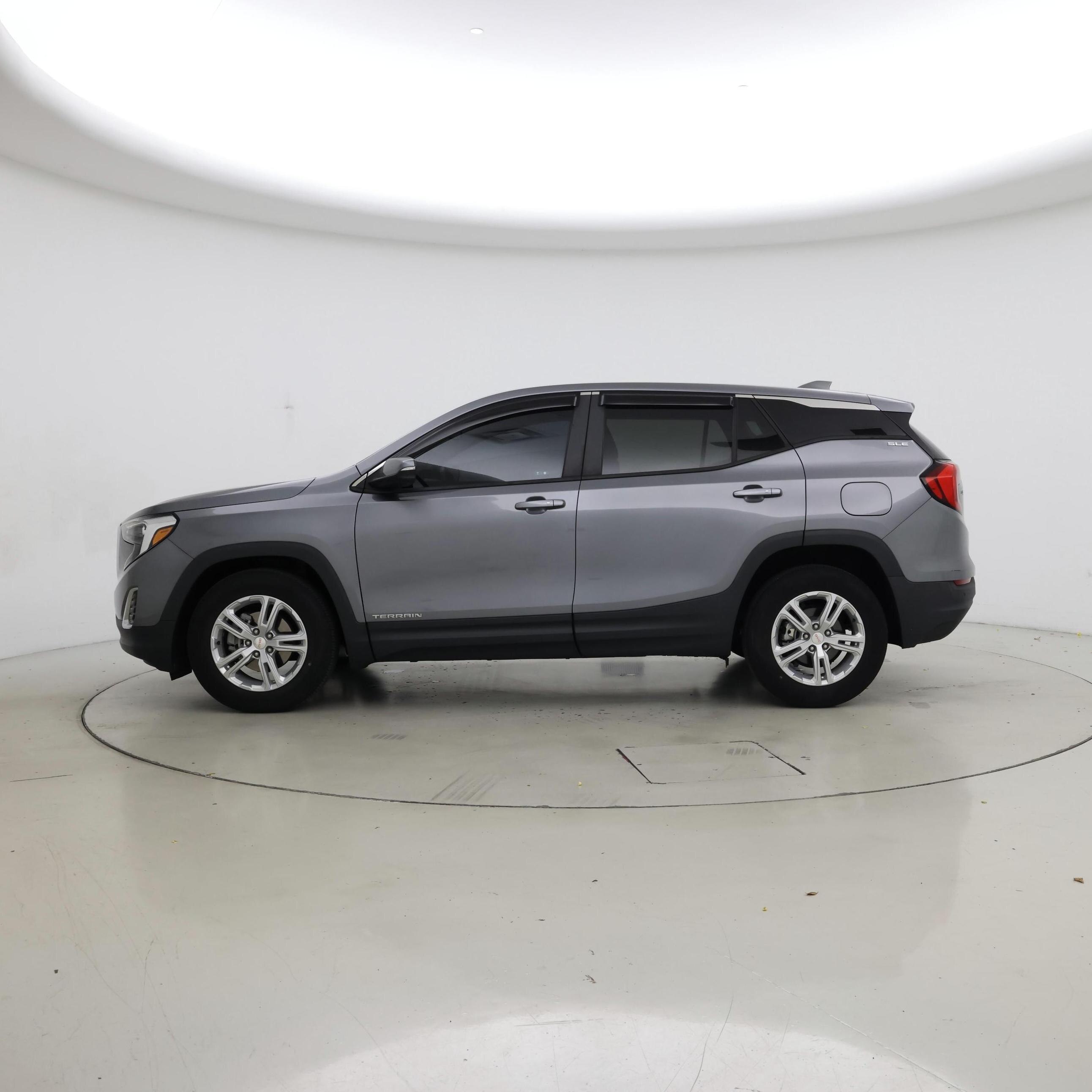 Thumbnail: 2021 GMC Terrain - 3
