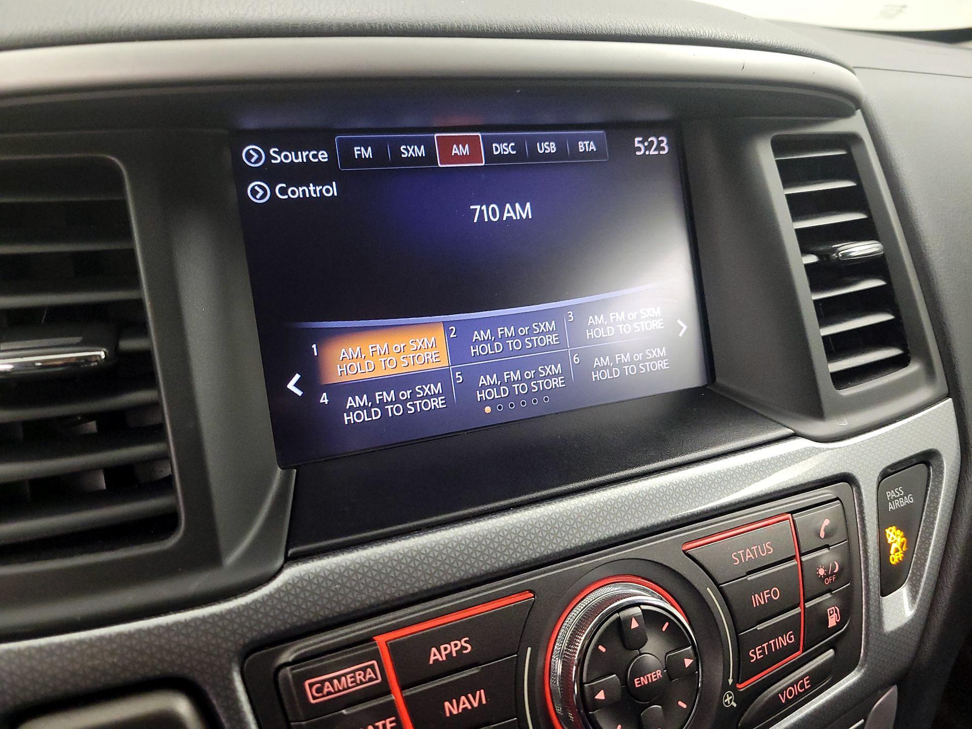 Thumbnail: 2019 Nissan Pathfinder - 16