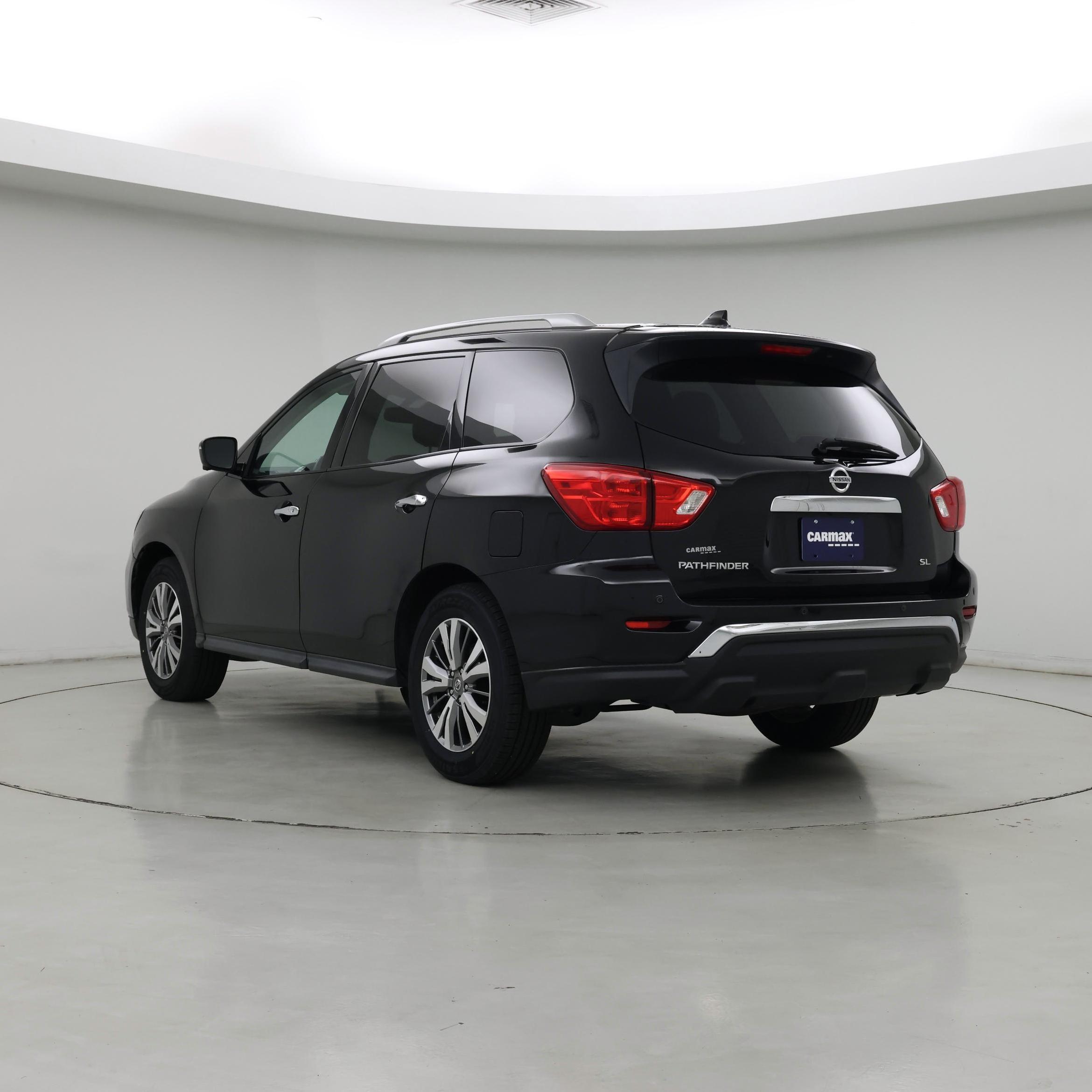 Thumbnail: 2019 Nissan Pathfinder - 2