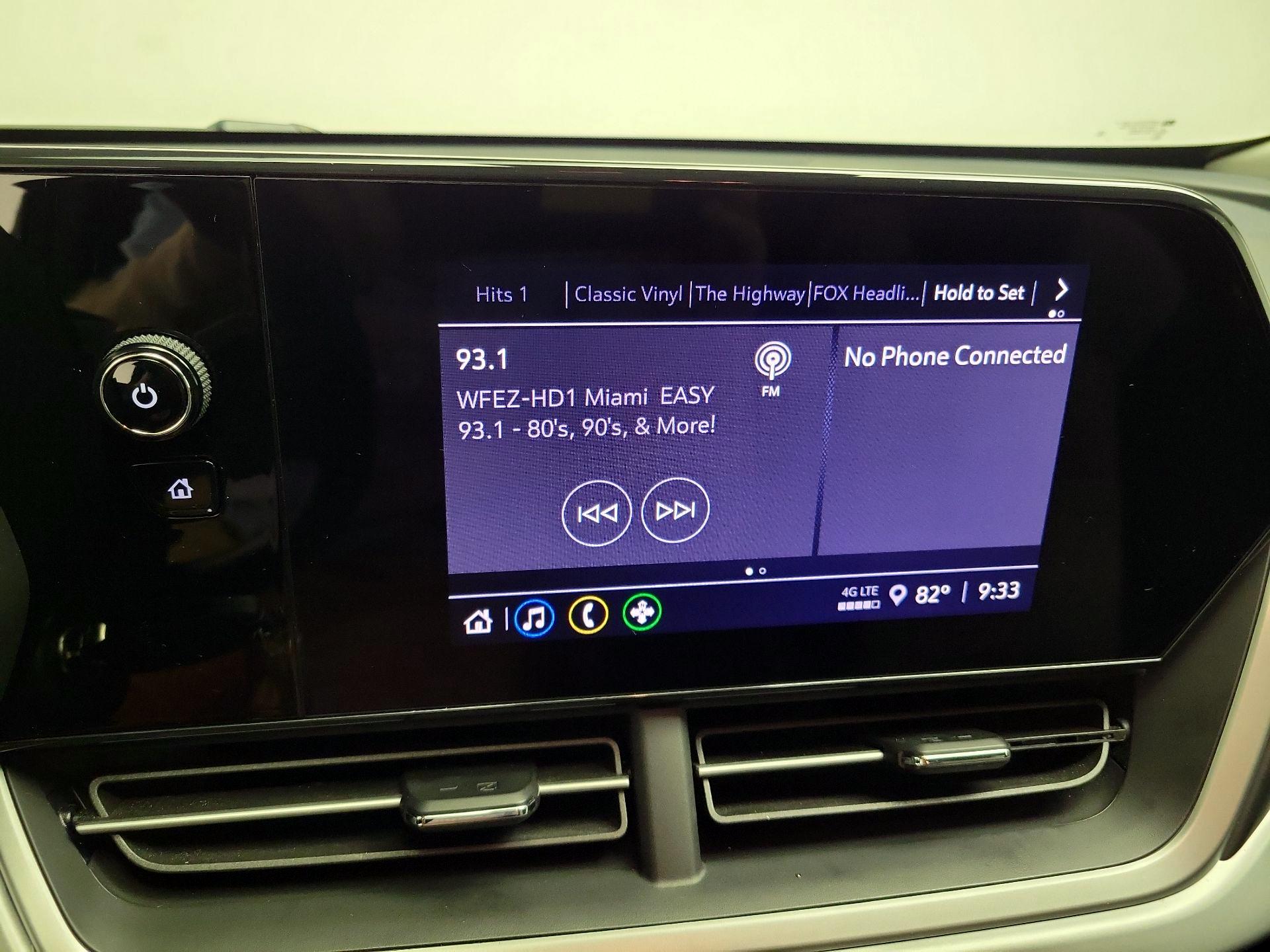 Thumbnail: 2024 Chevrolet Trax - 14