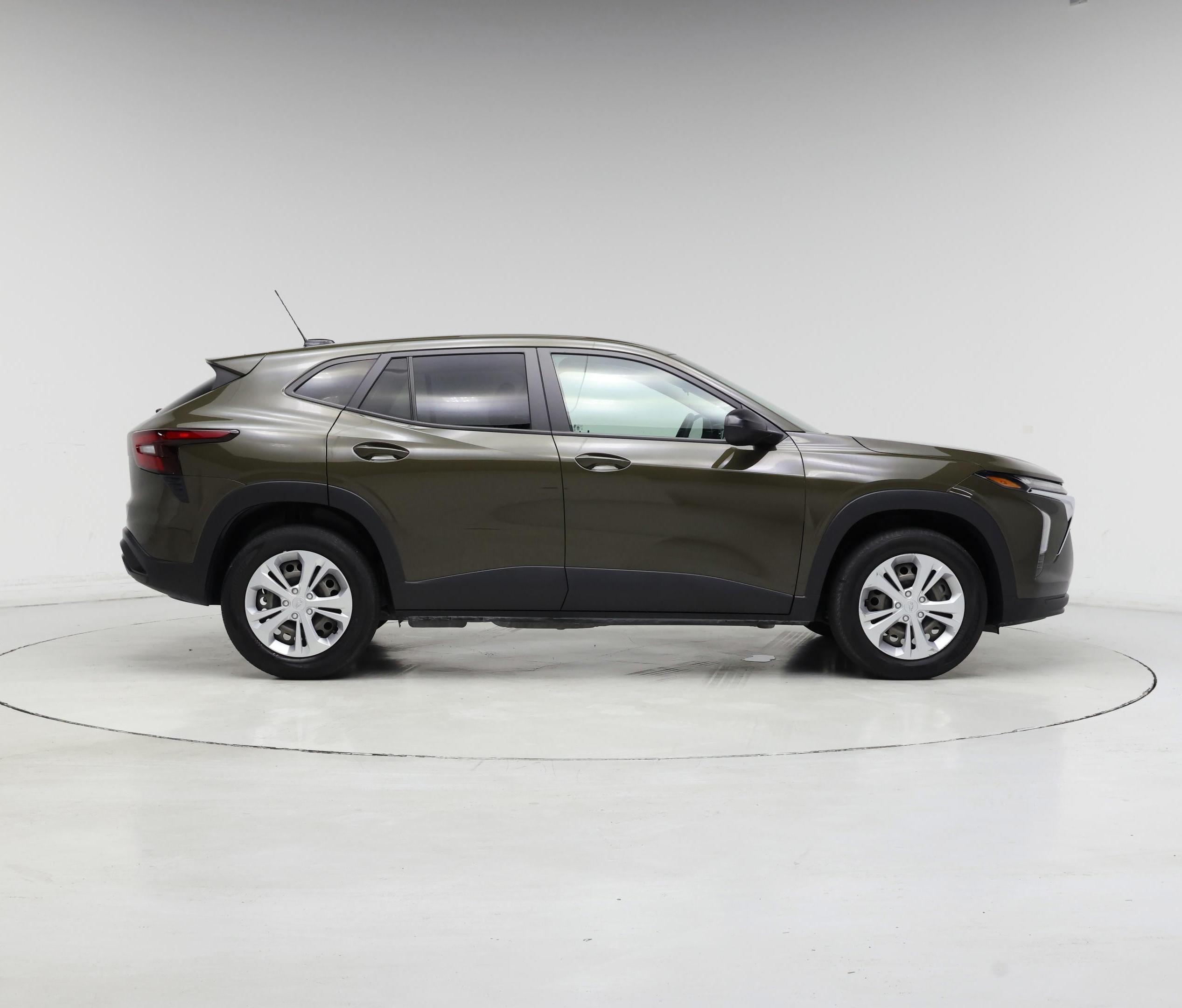 Thumbnail: 2024 Chevrolet Trax - 7