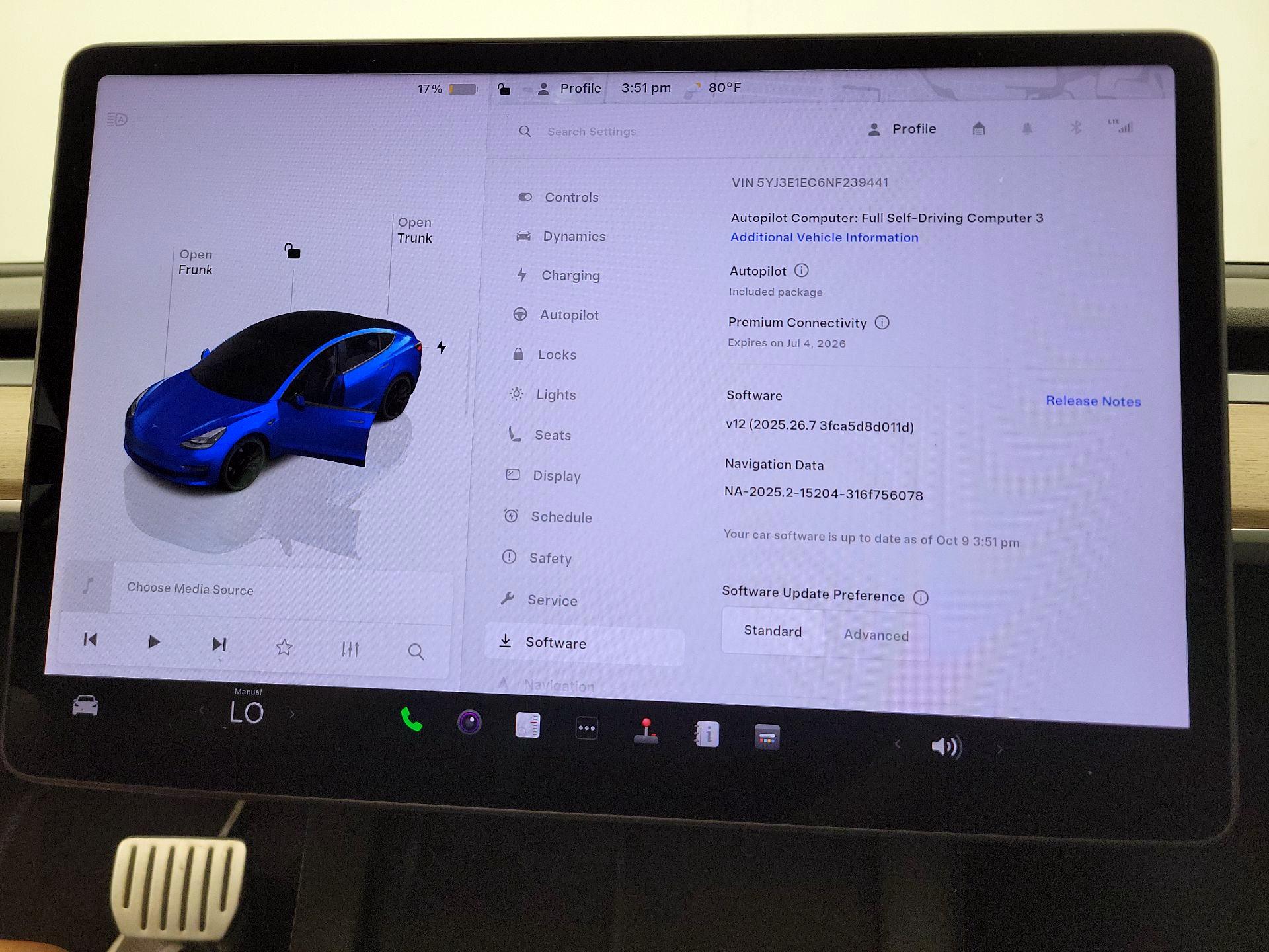 Thumbnail: 2022 Tesla Model 3 - 15
