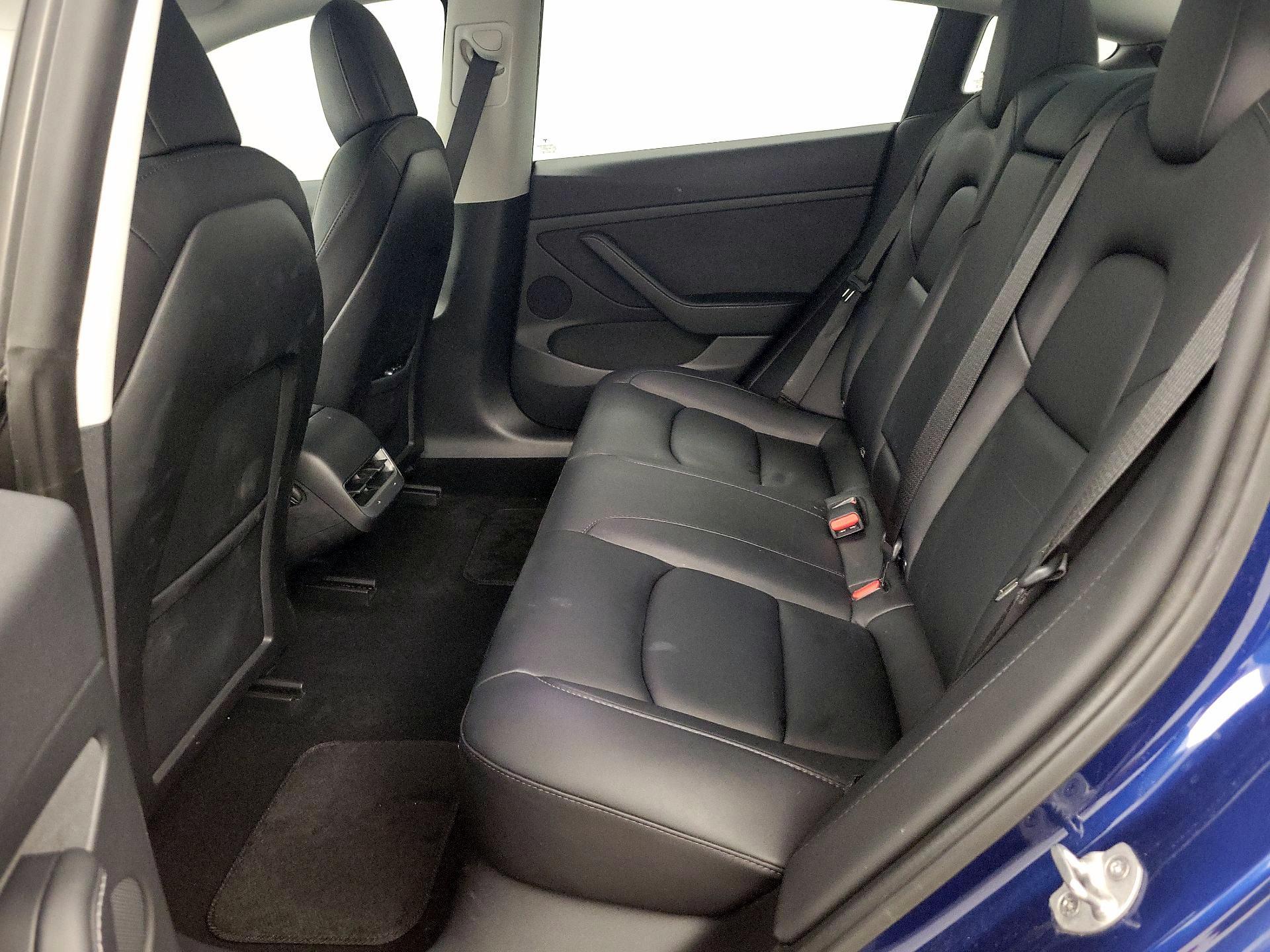 Thumbnail: 2022 Tesla Model 3 - 19