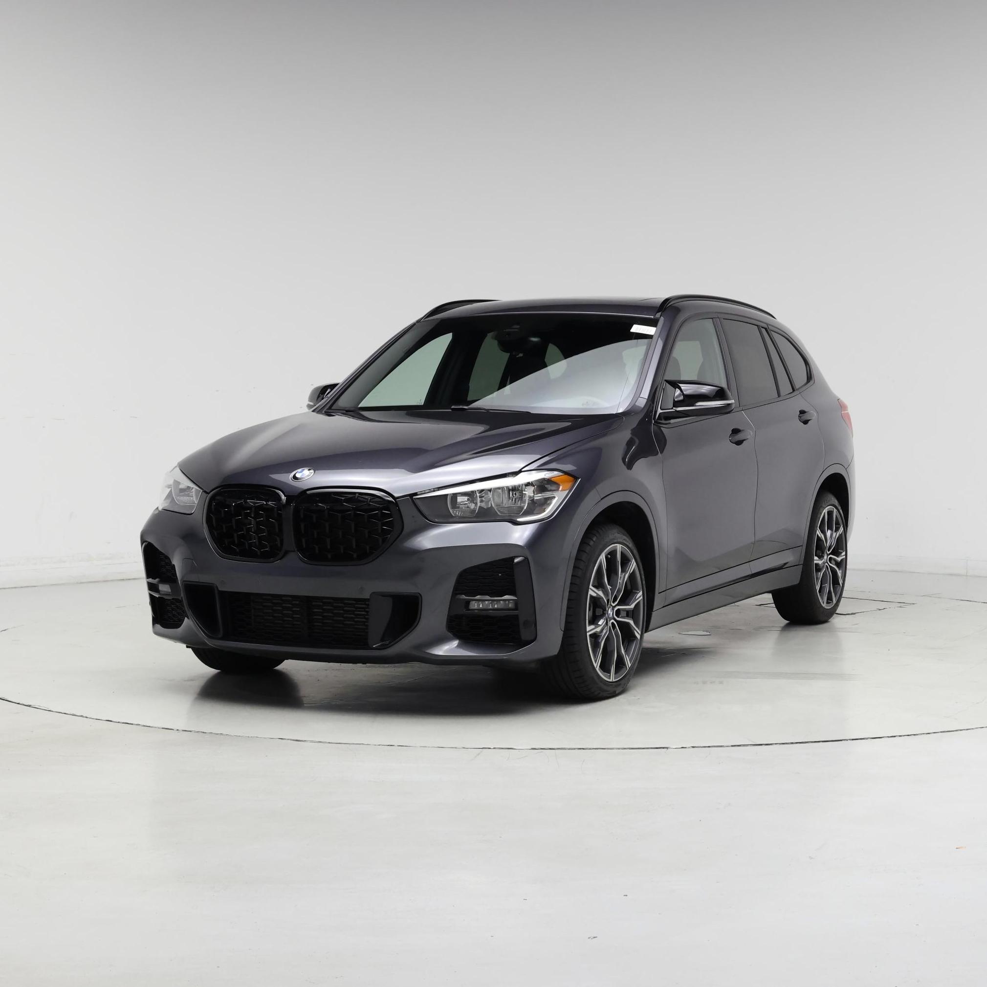 Thumbnail: 2021 BMW X1 - 4