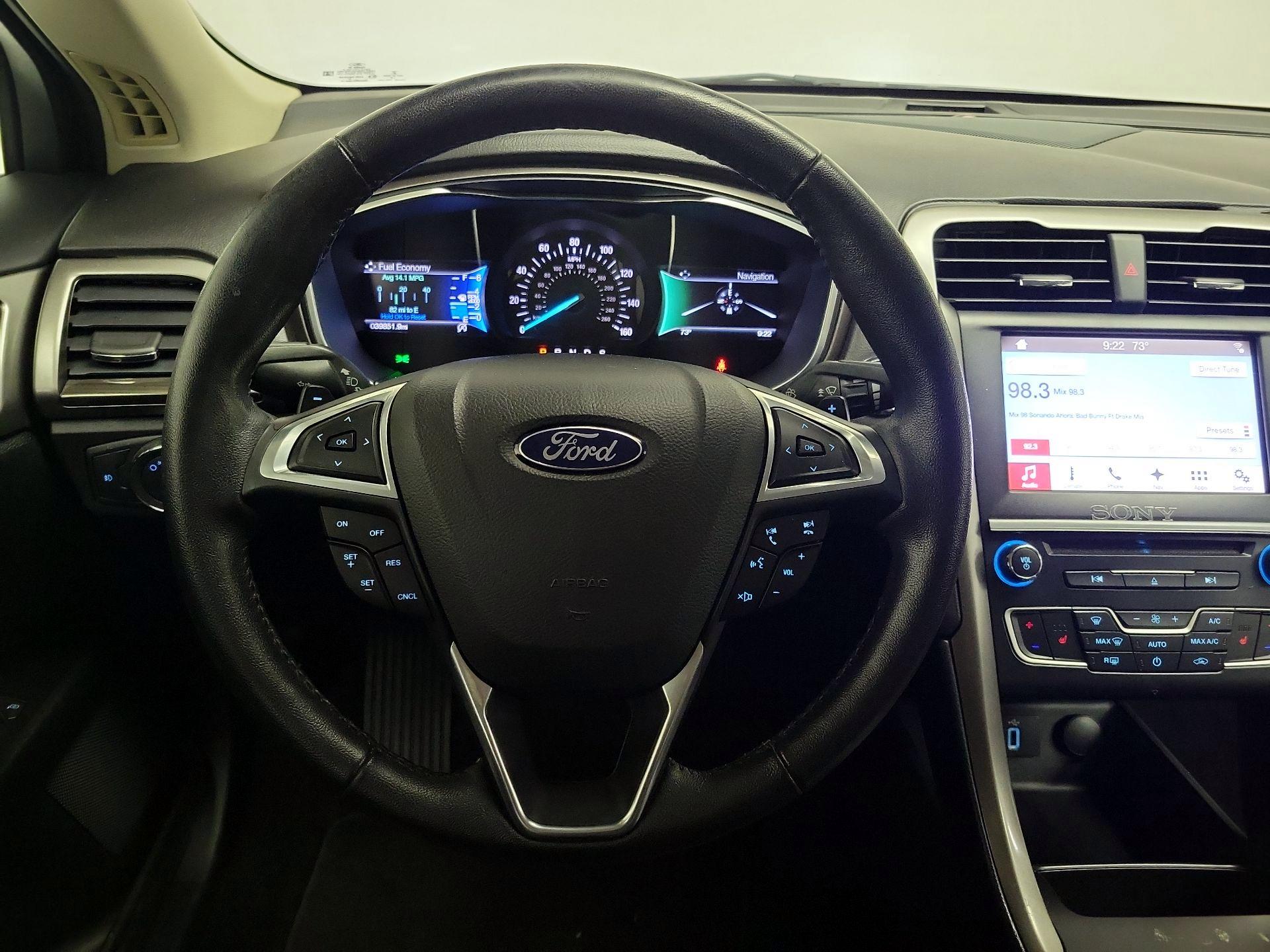 Thumbnail: 2017 Ford Fusion - 10