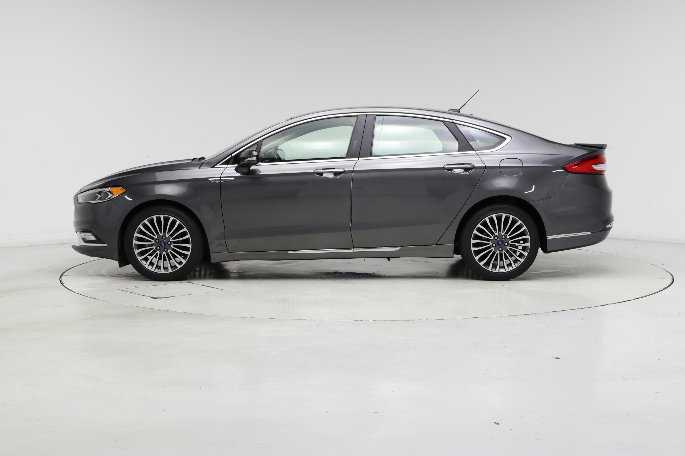 Thumbnail: 2017 Ford Fusion - 3