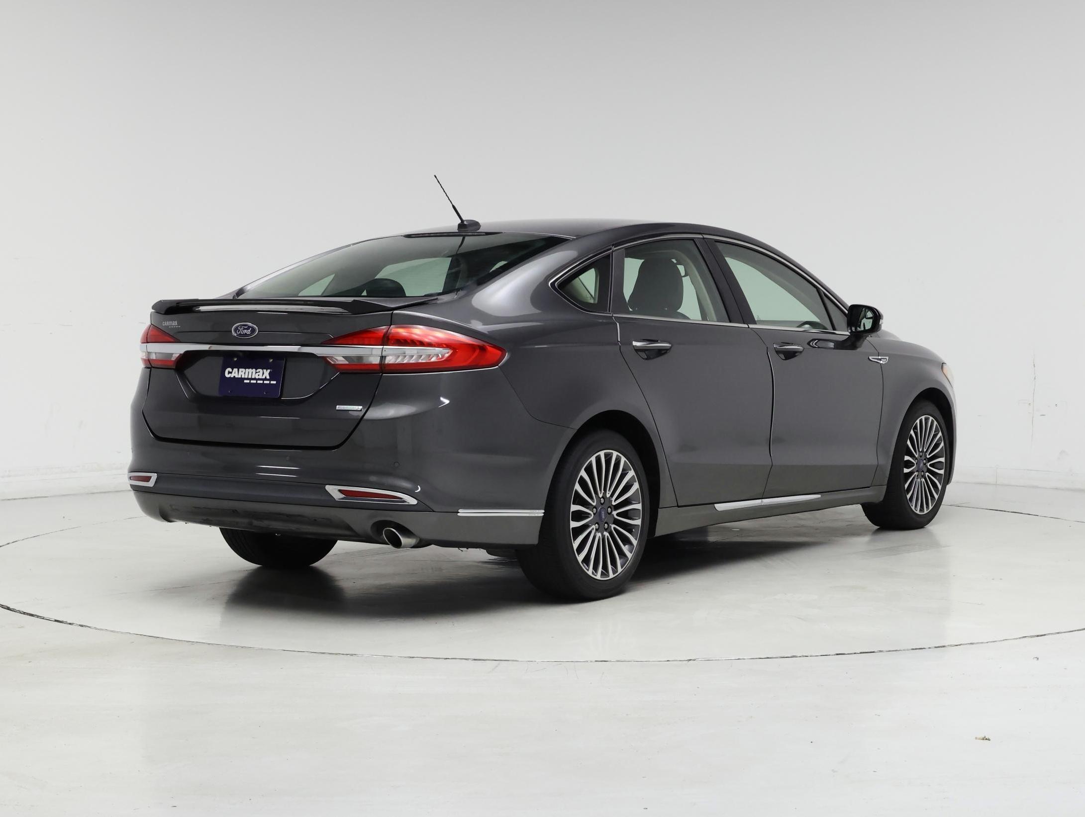 Thumbnail: 2017 Ford Fusion - 8
